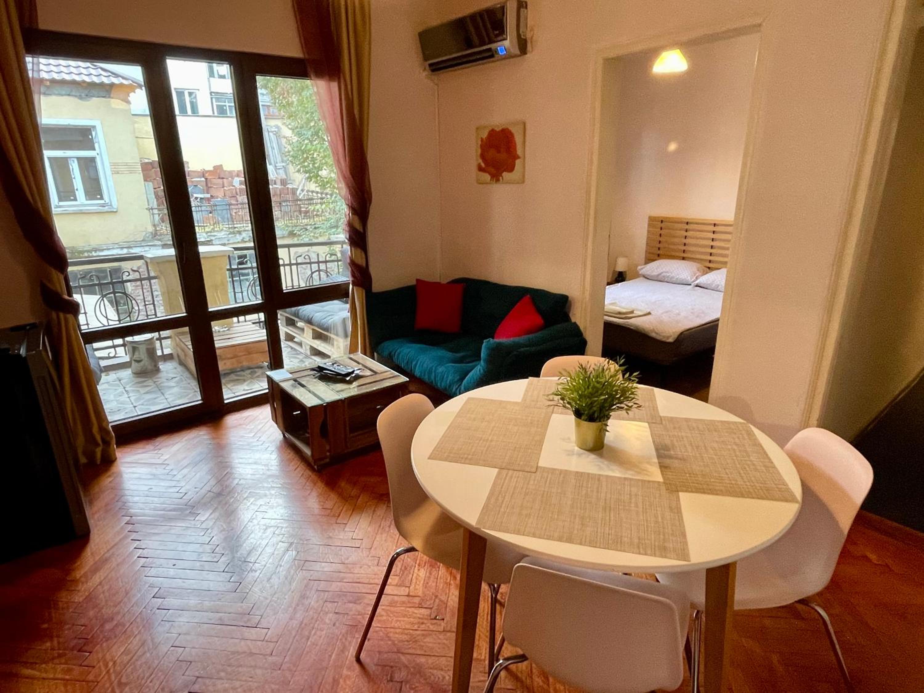 Hot Spot Apartments