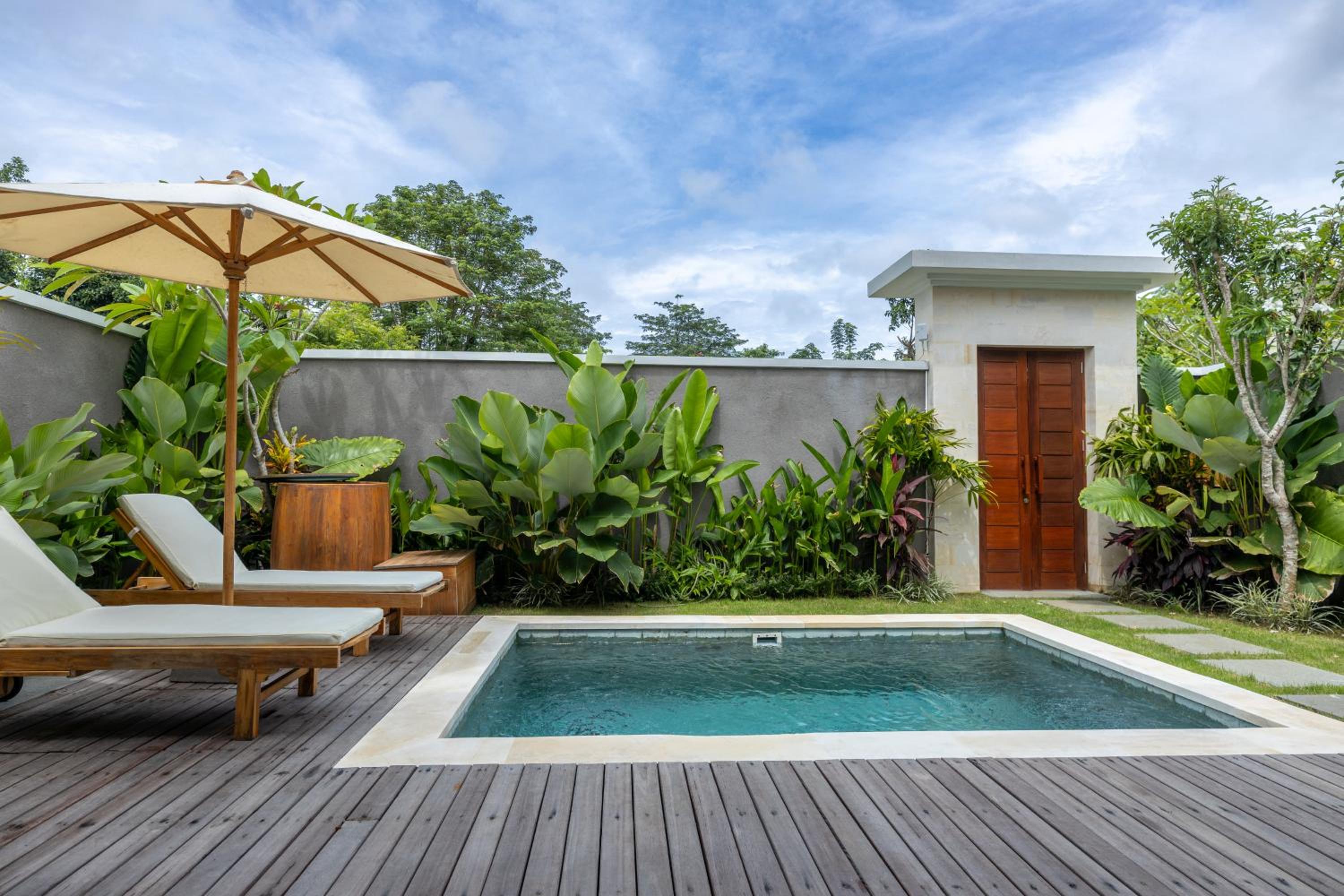 Omaira Villa Tiga view 4