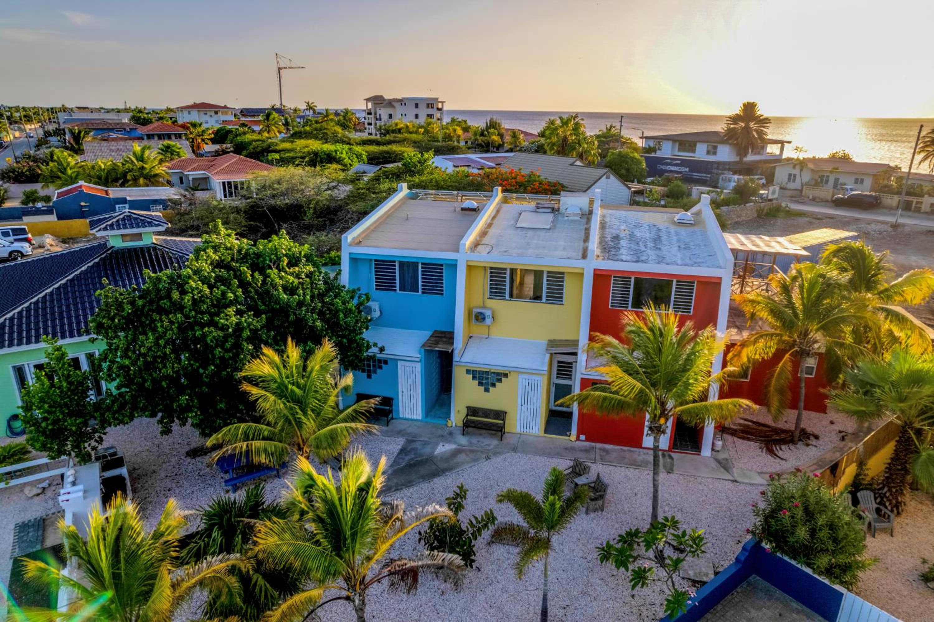 Your Bonaire Escape a 2BR Pool House BachelorsBeach for Divers