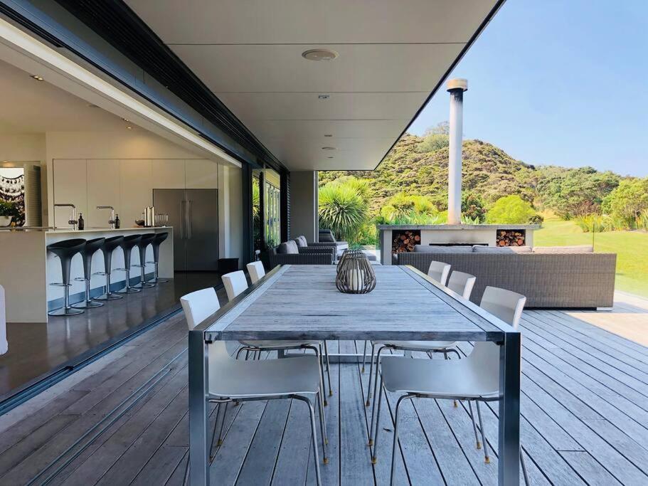 Oke Bay Beach House, Luxury in the Bay of Islands view 5