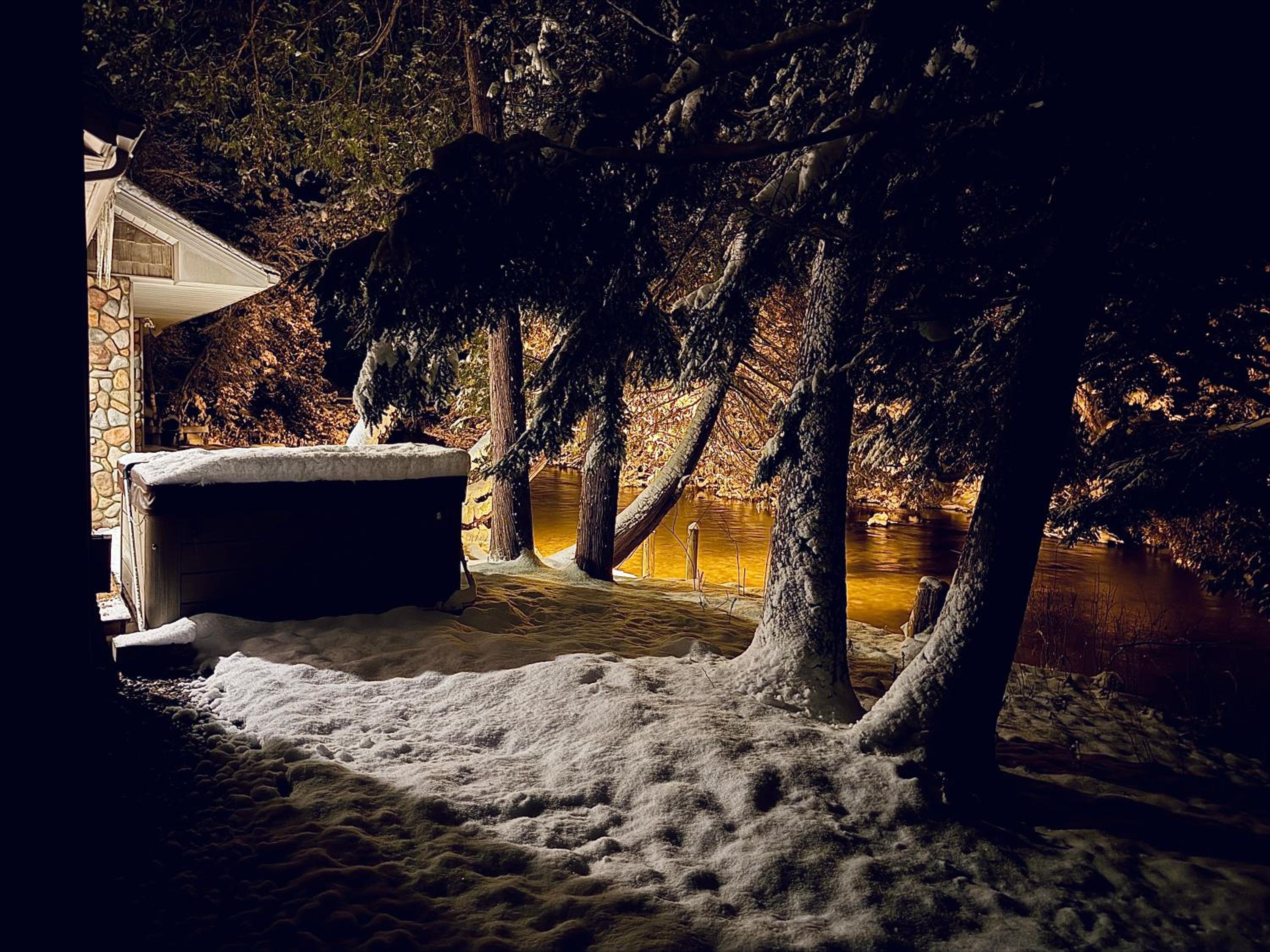 Monarch Lodge, Giant Riverview, Hot Tub, Fireplace