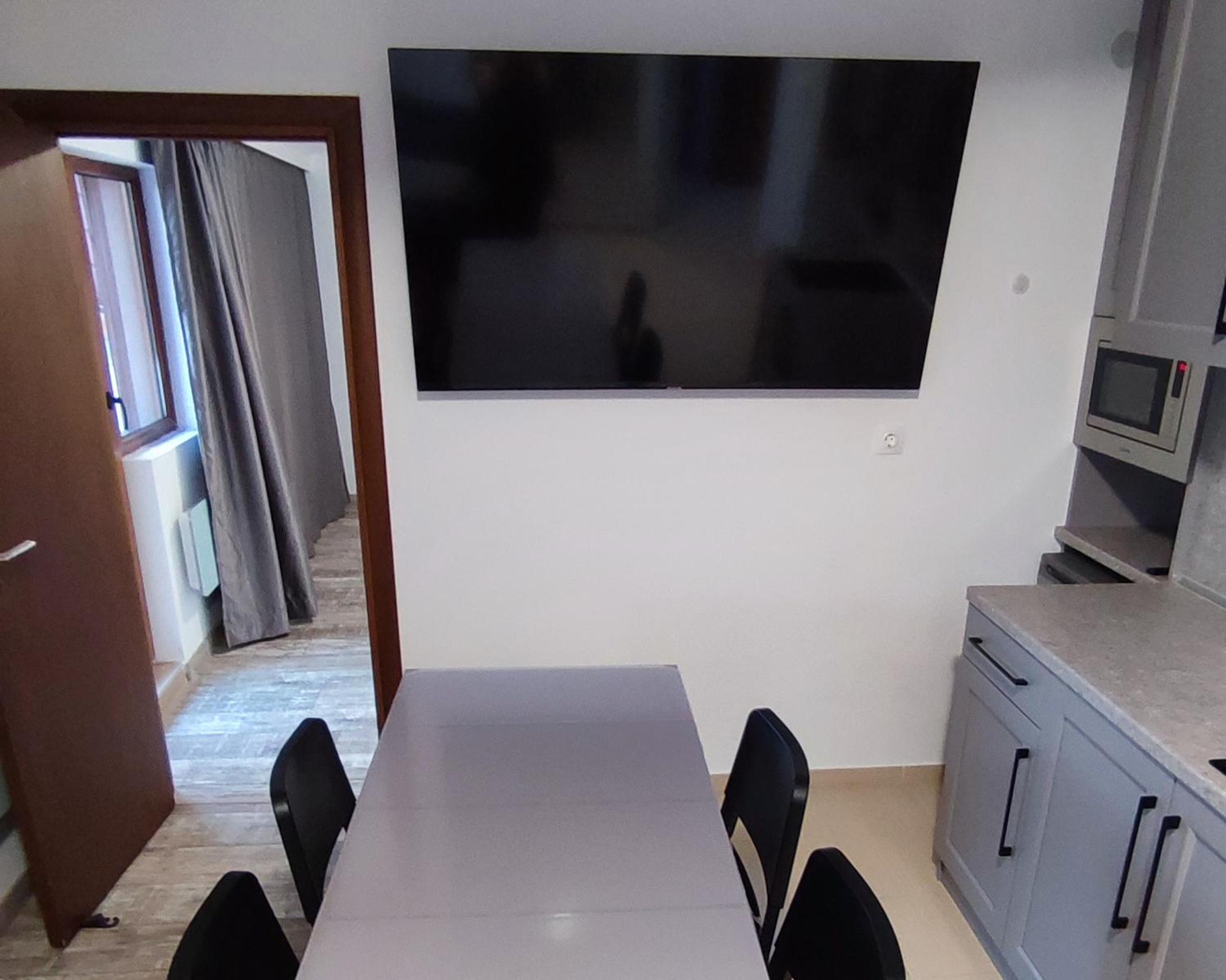 Deluxe Apartment In Belvedere With Terrace