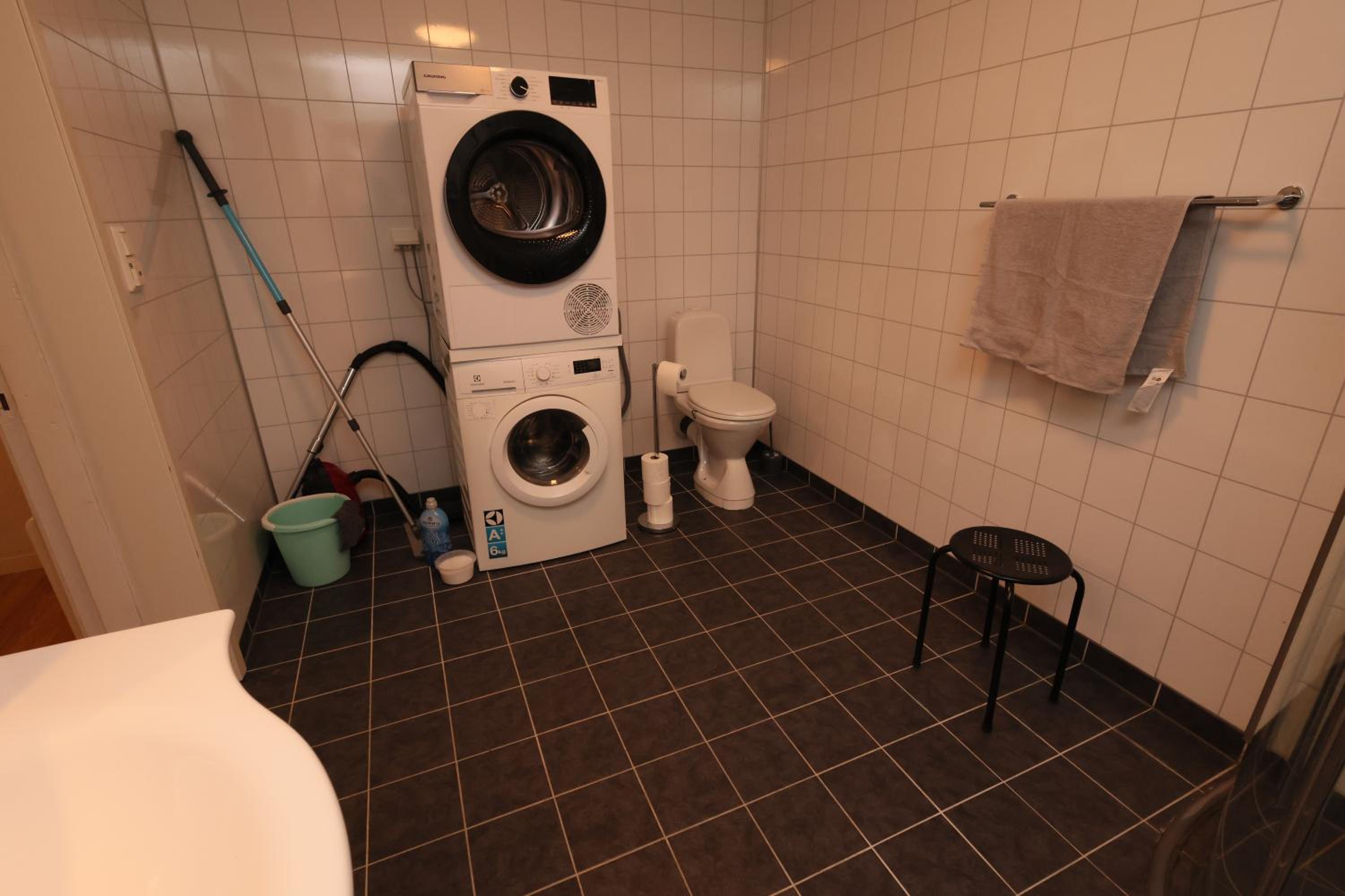 Small apartment with double bed view 3