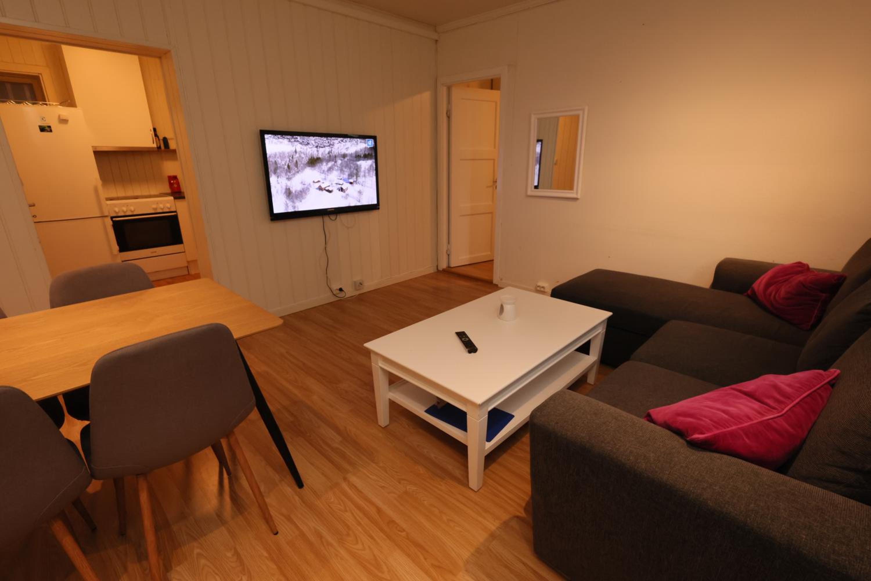 Small apartment with double bed view 4