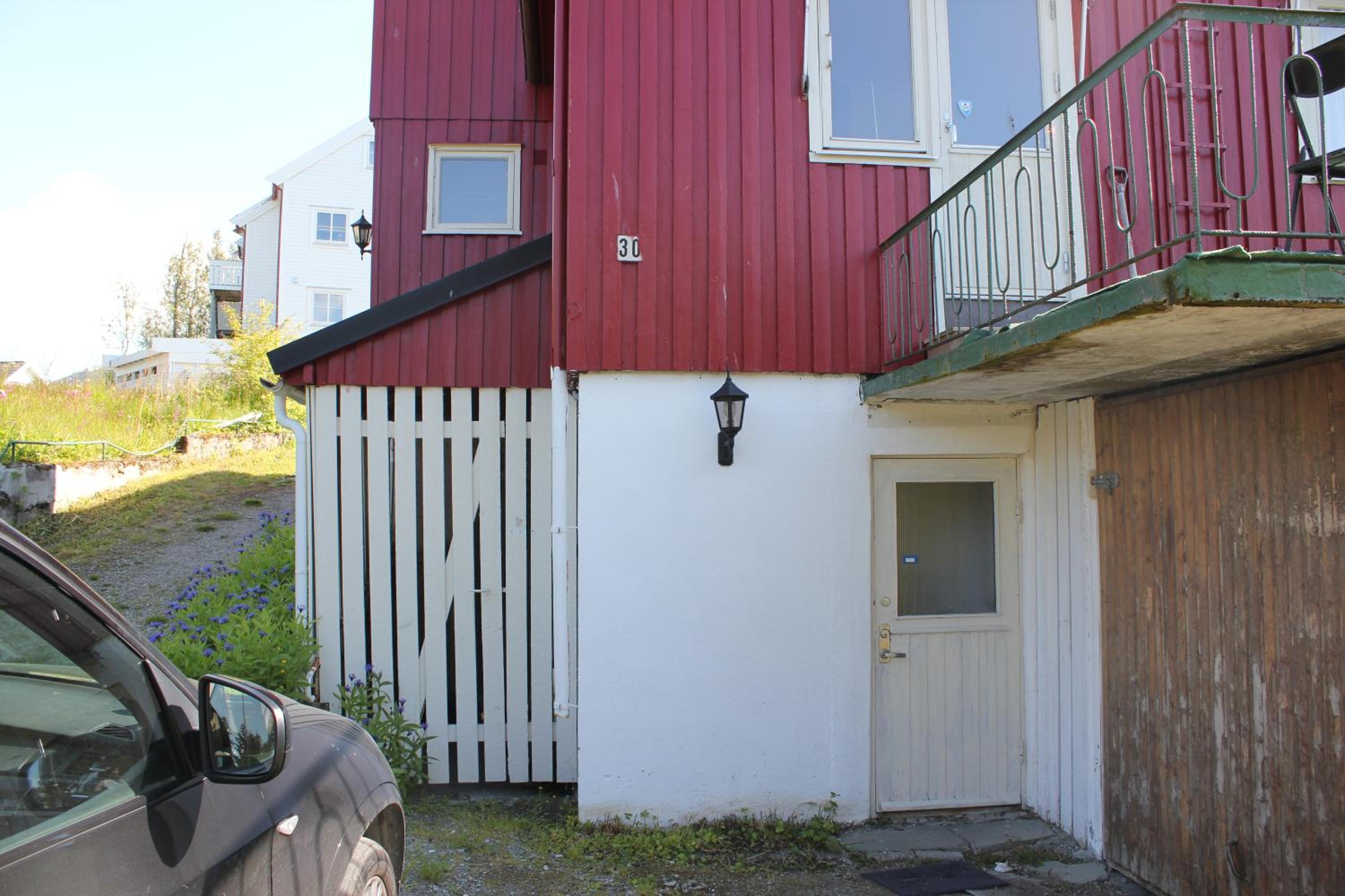 Photo 6