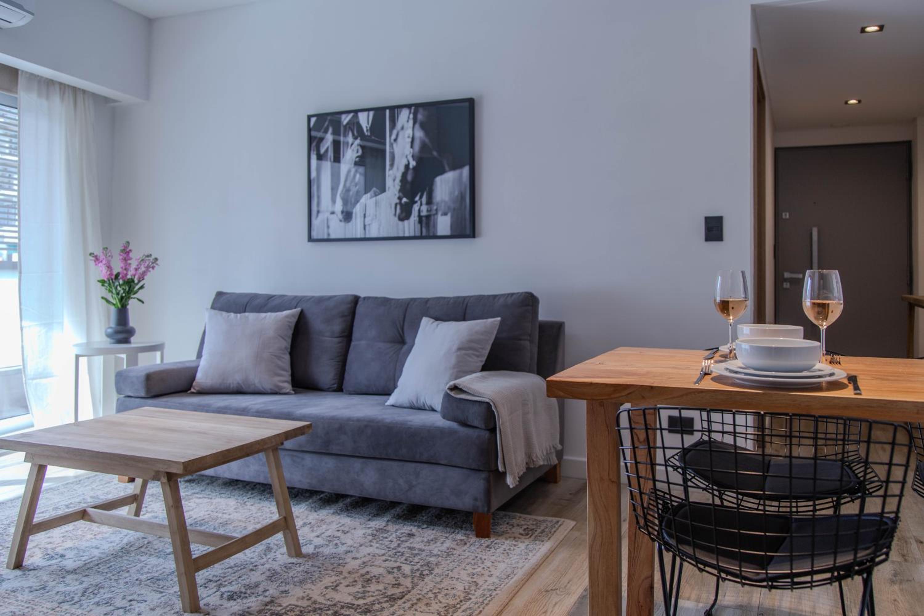 Cattleya Beautiful Apartment