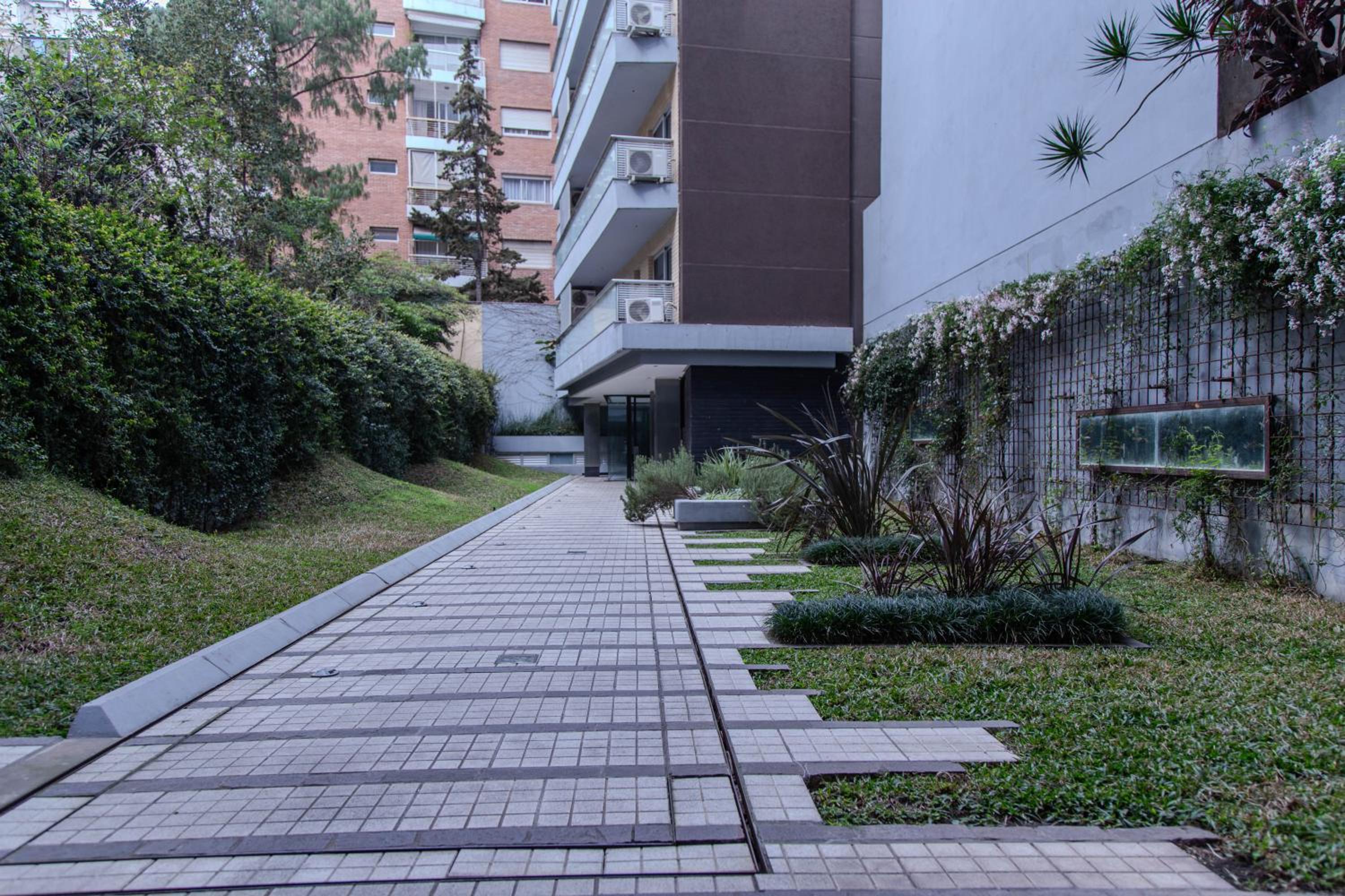 Cattleya Beautiful Apartment