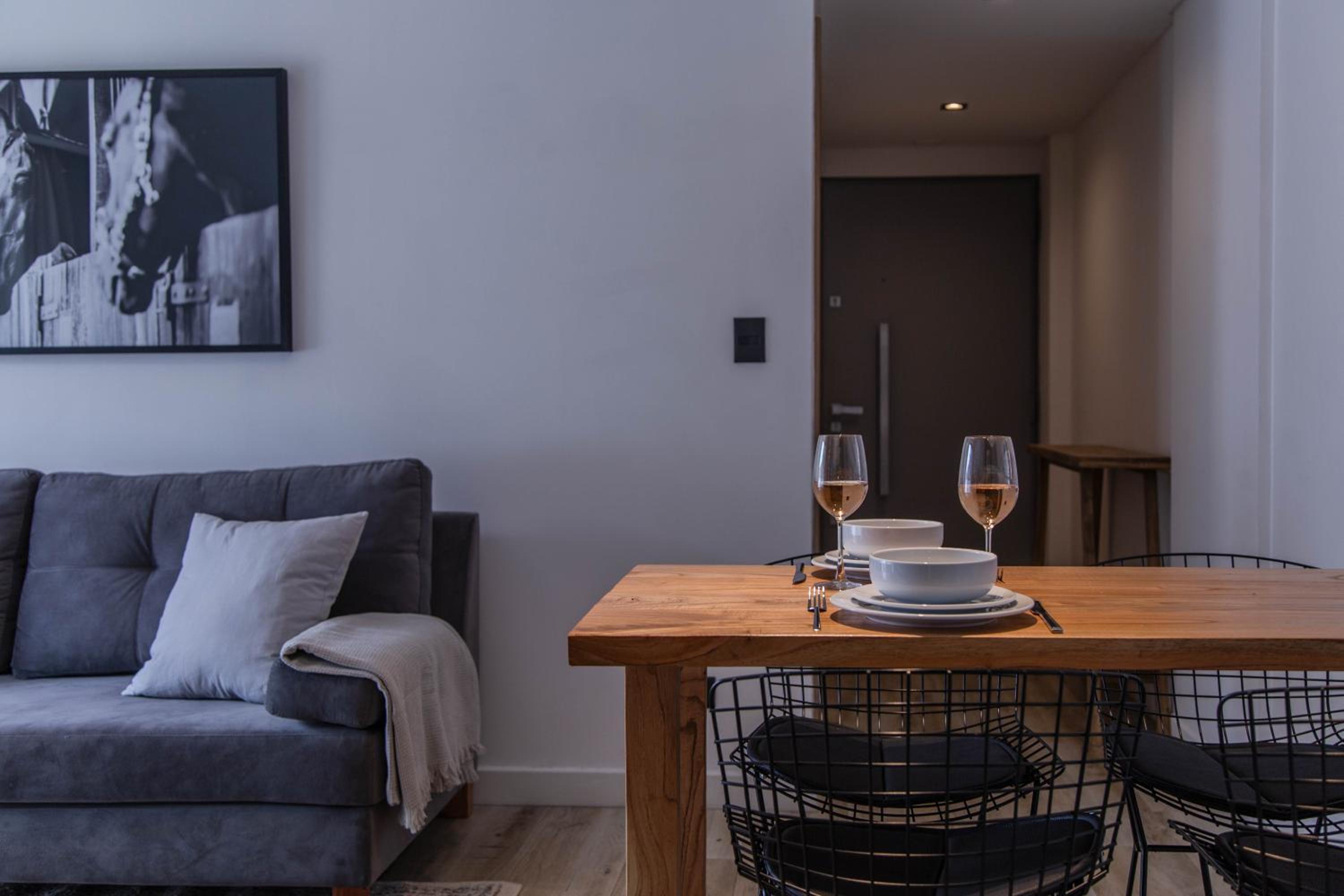 Cattleya Beautiful Apartment