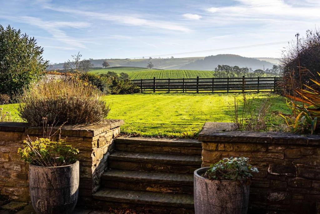 Glanmiheli Barn