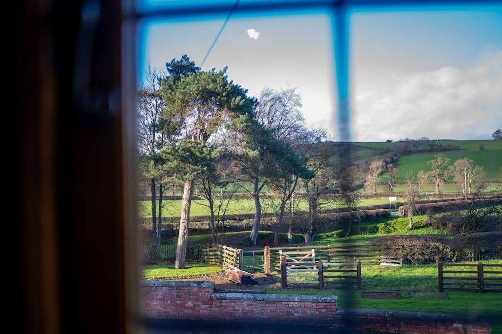 Glanmiheli Barn
