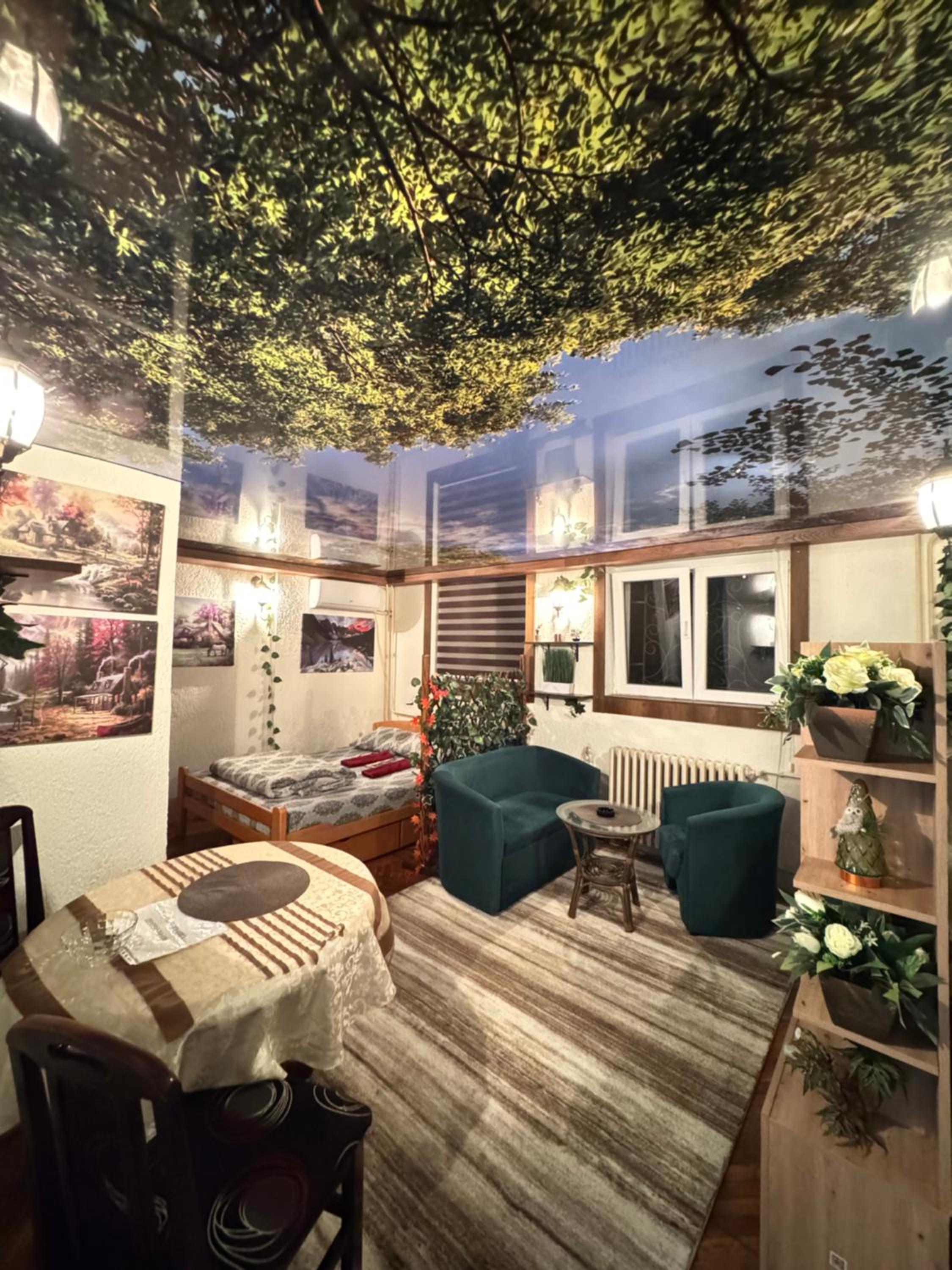 Green hill apartment