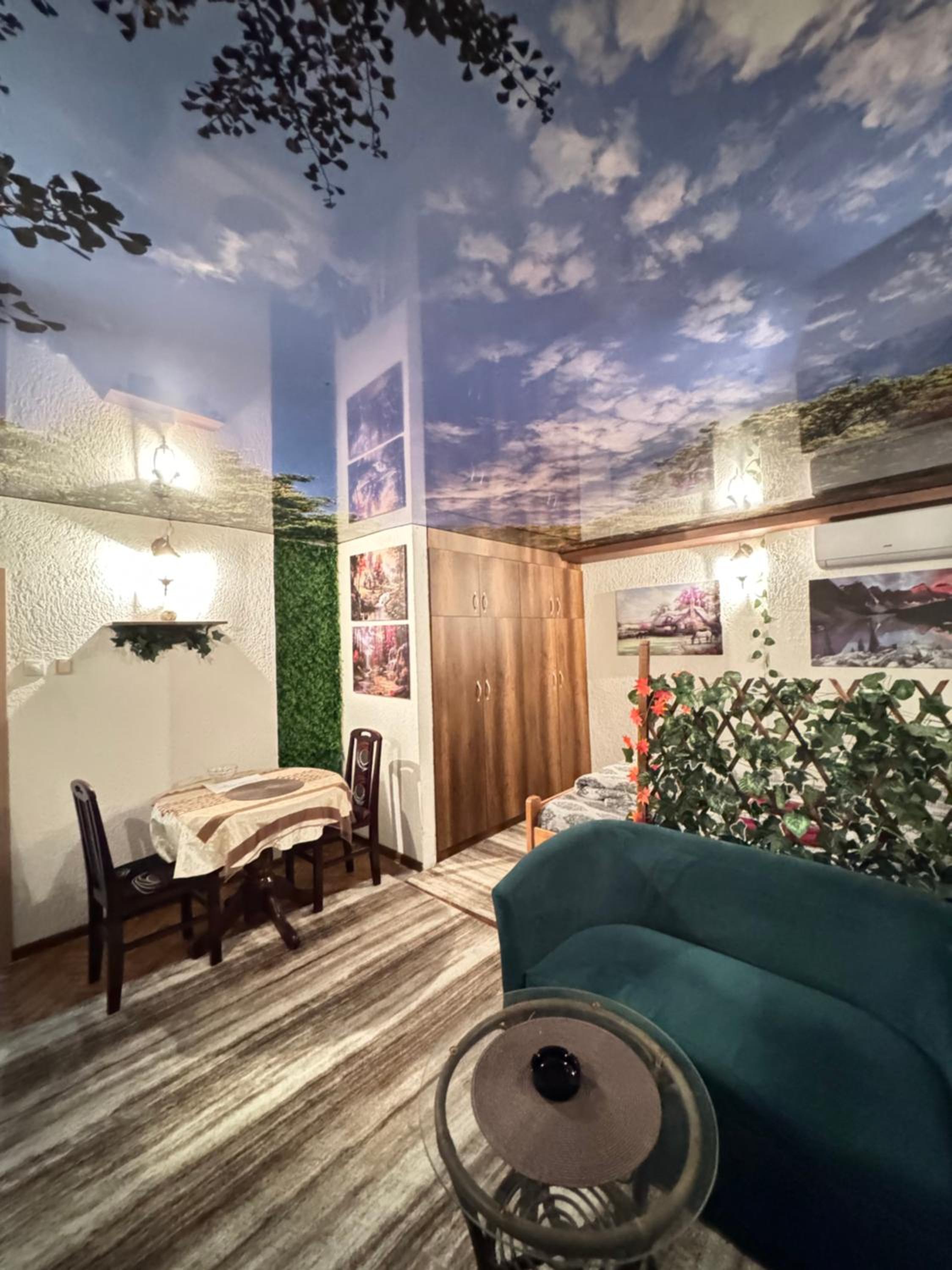 Green hill apartment