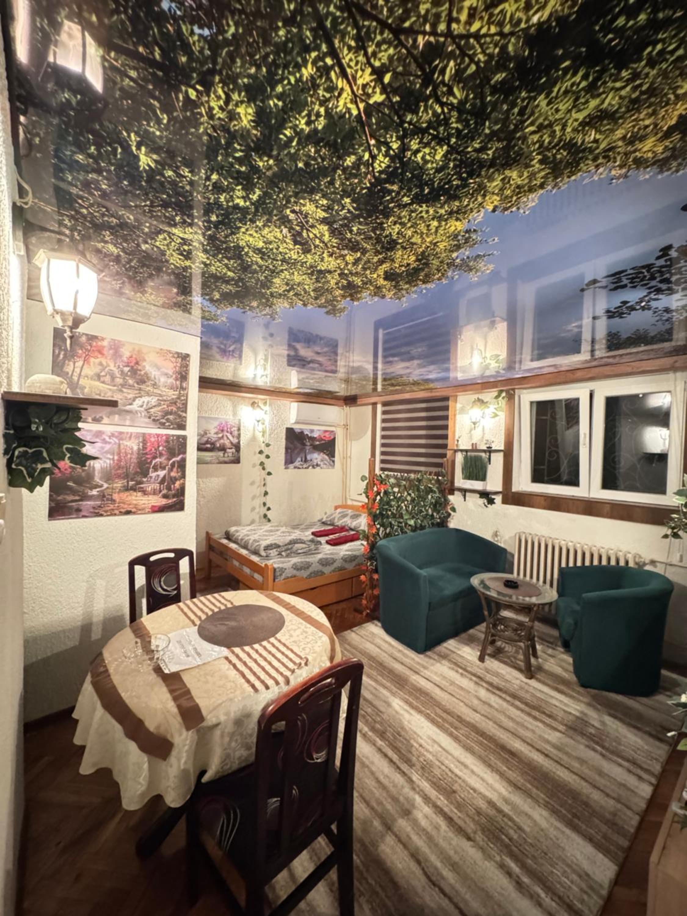 Green hill apartment