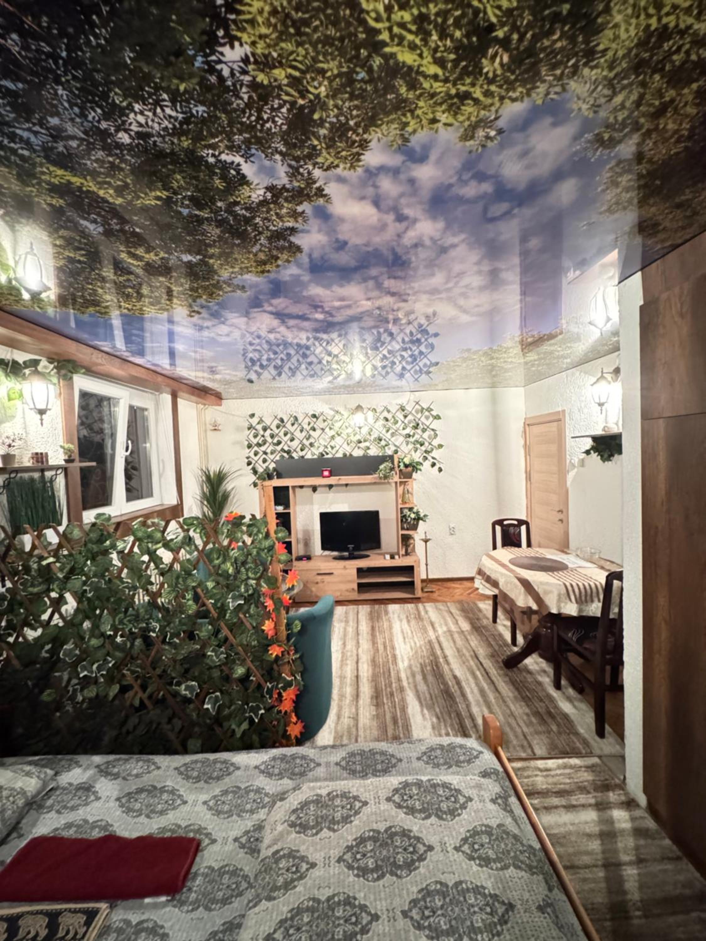 Green hill apartment