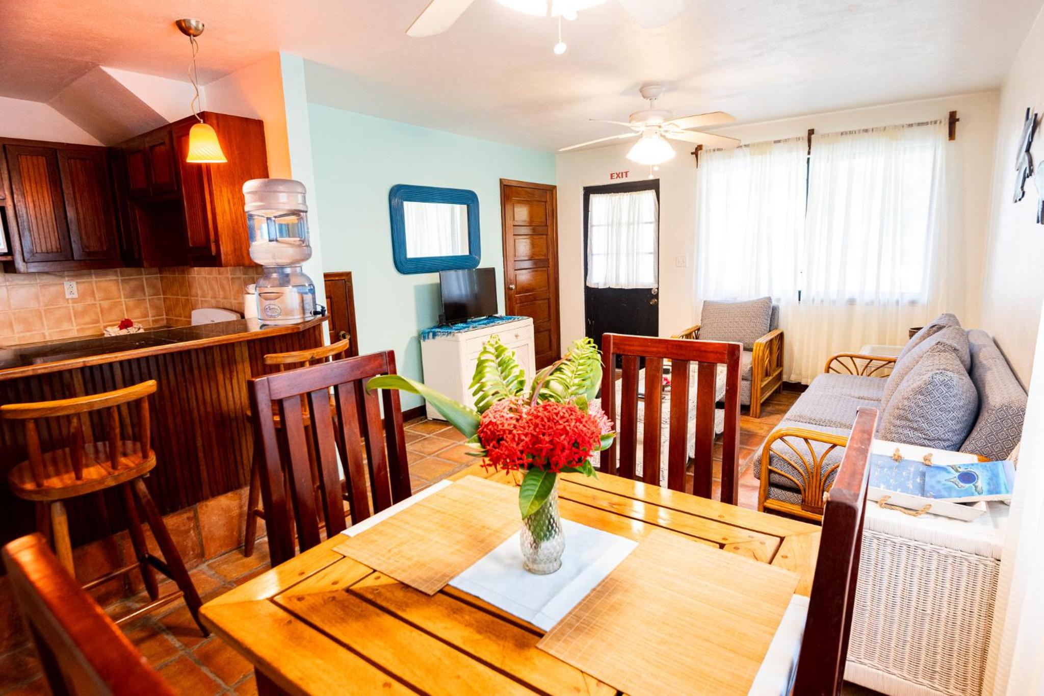 Isla Bonita Yacht Club