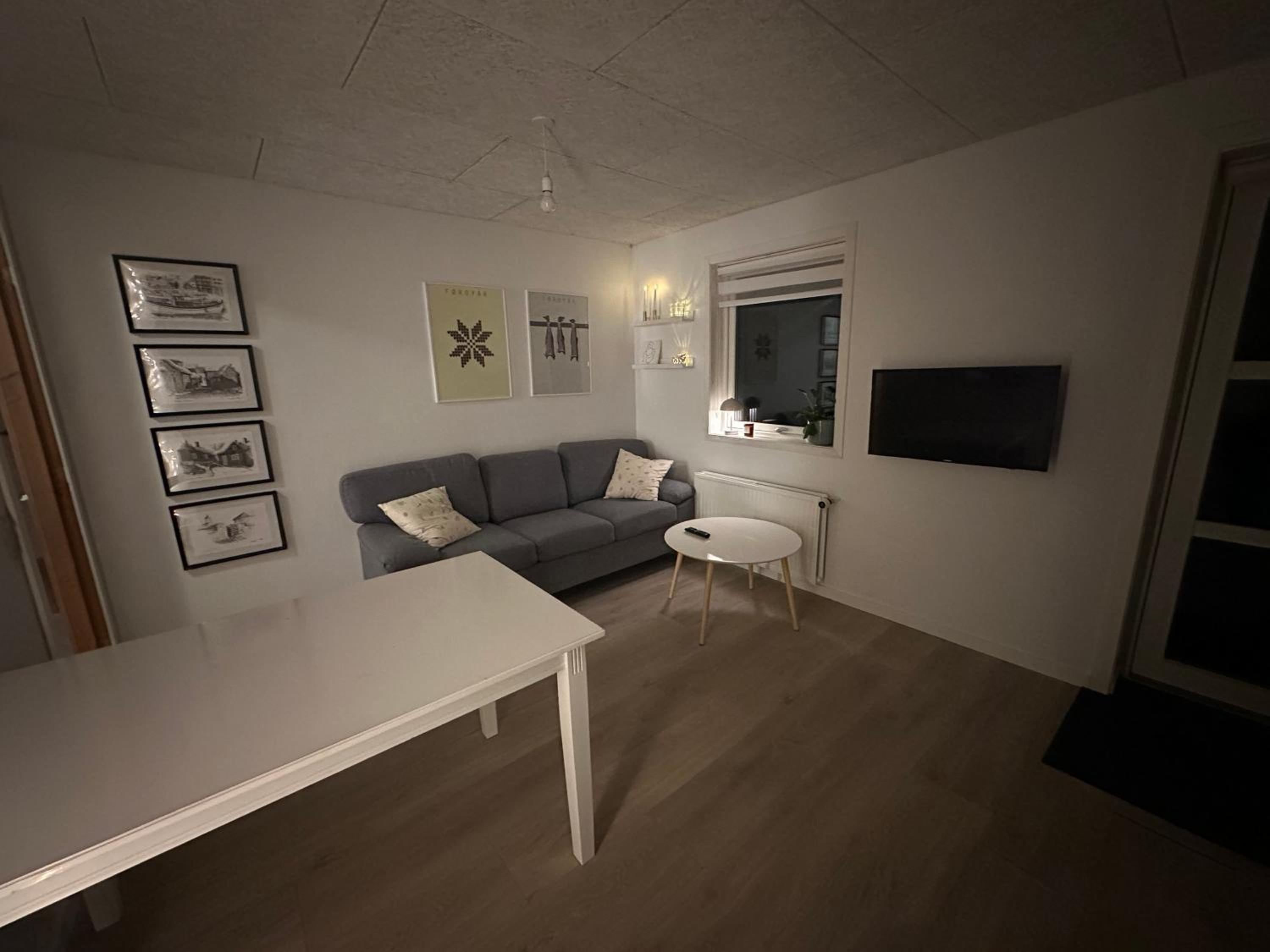 Cozy 2-bedroom apartment close to nature view 5
