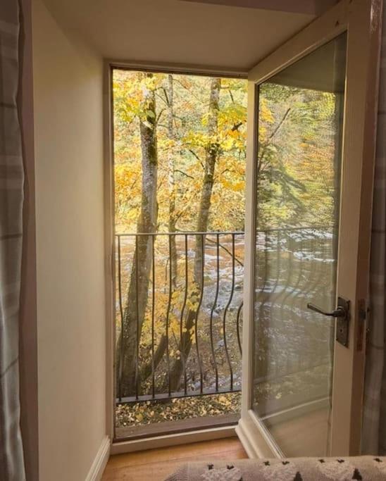 River Dance Cottage, Aysgarth view 3