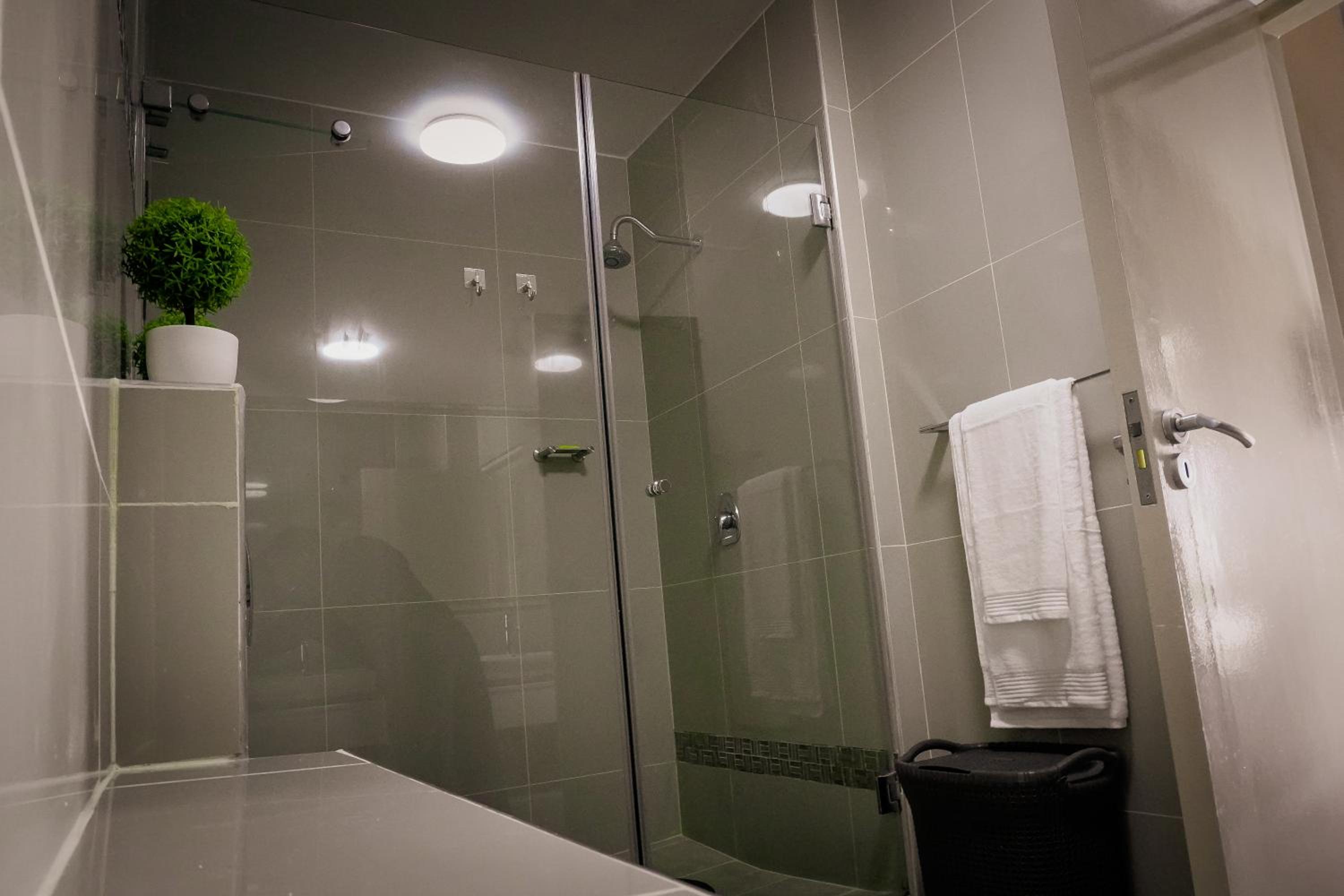 Knightsbridge Luxury Escape view 3
