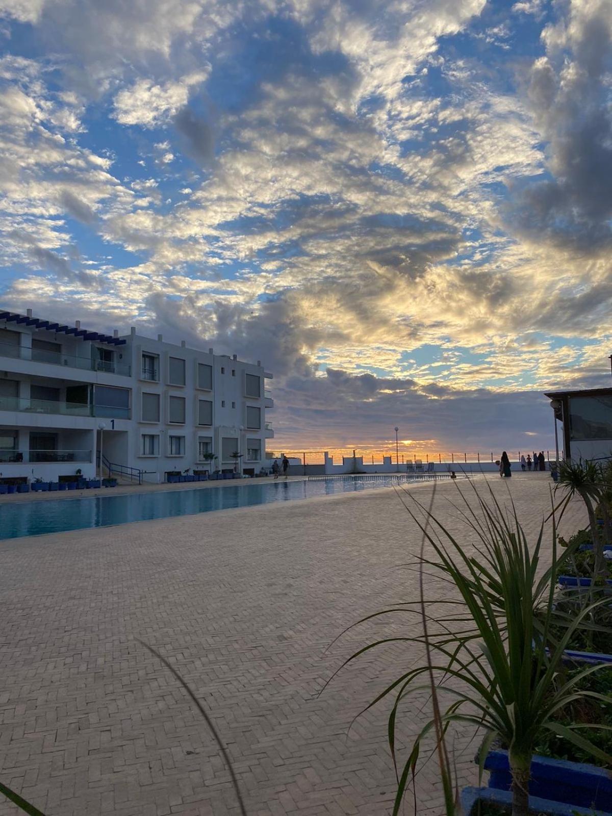 Appart en bord de mer avec piscine vue imprenable view 3