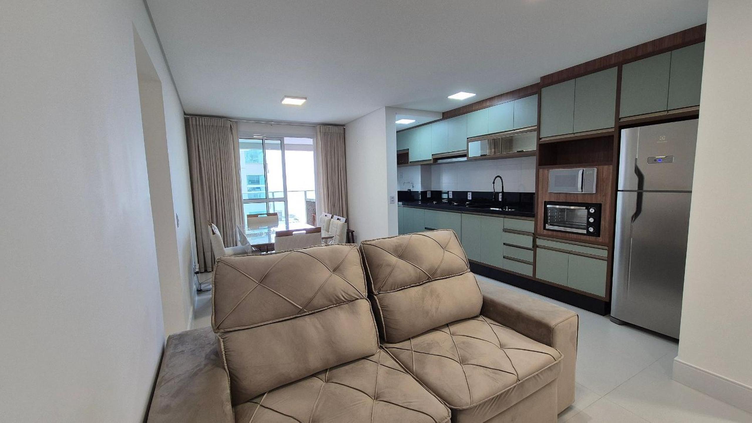 Seafront condominium with pool - SHC