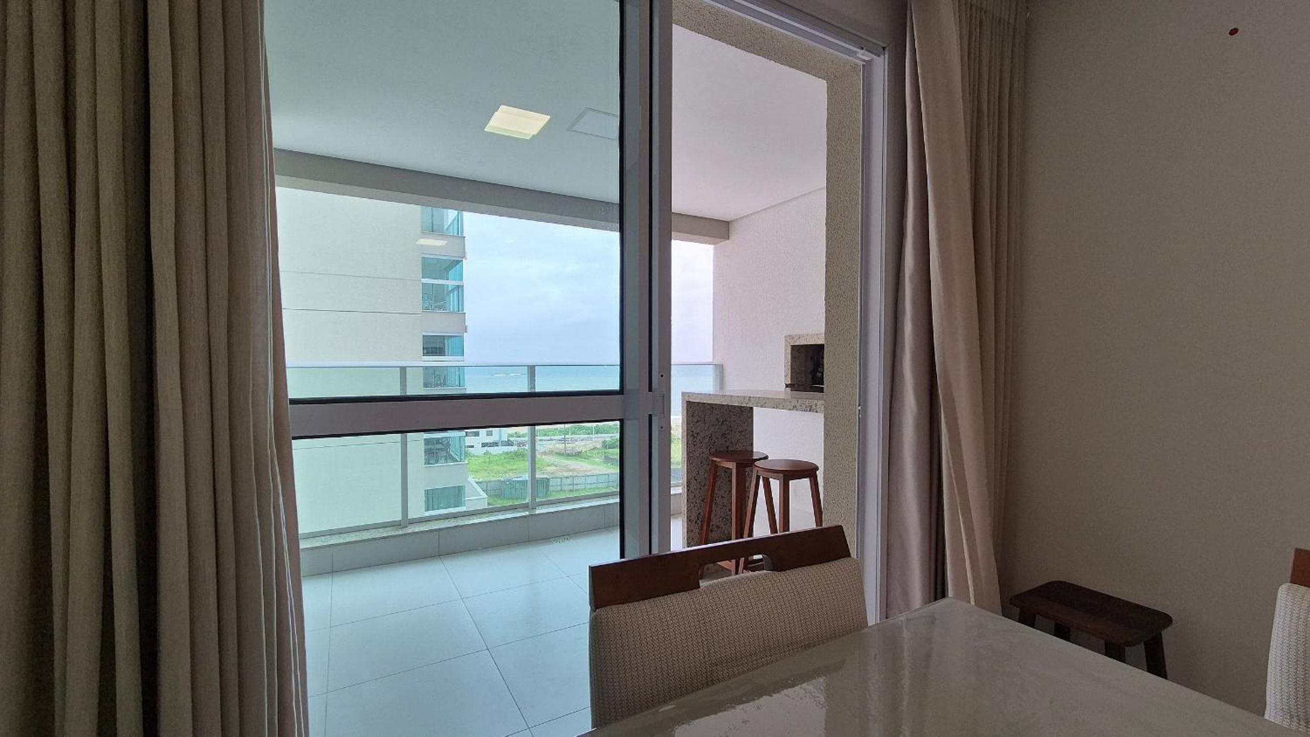 Seafront condominium with pool - SHC