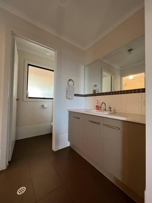 Sandcastle - A Esplanade Place, Stunning Views