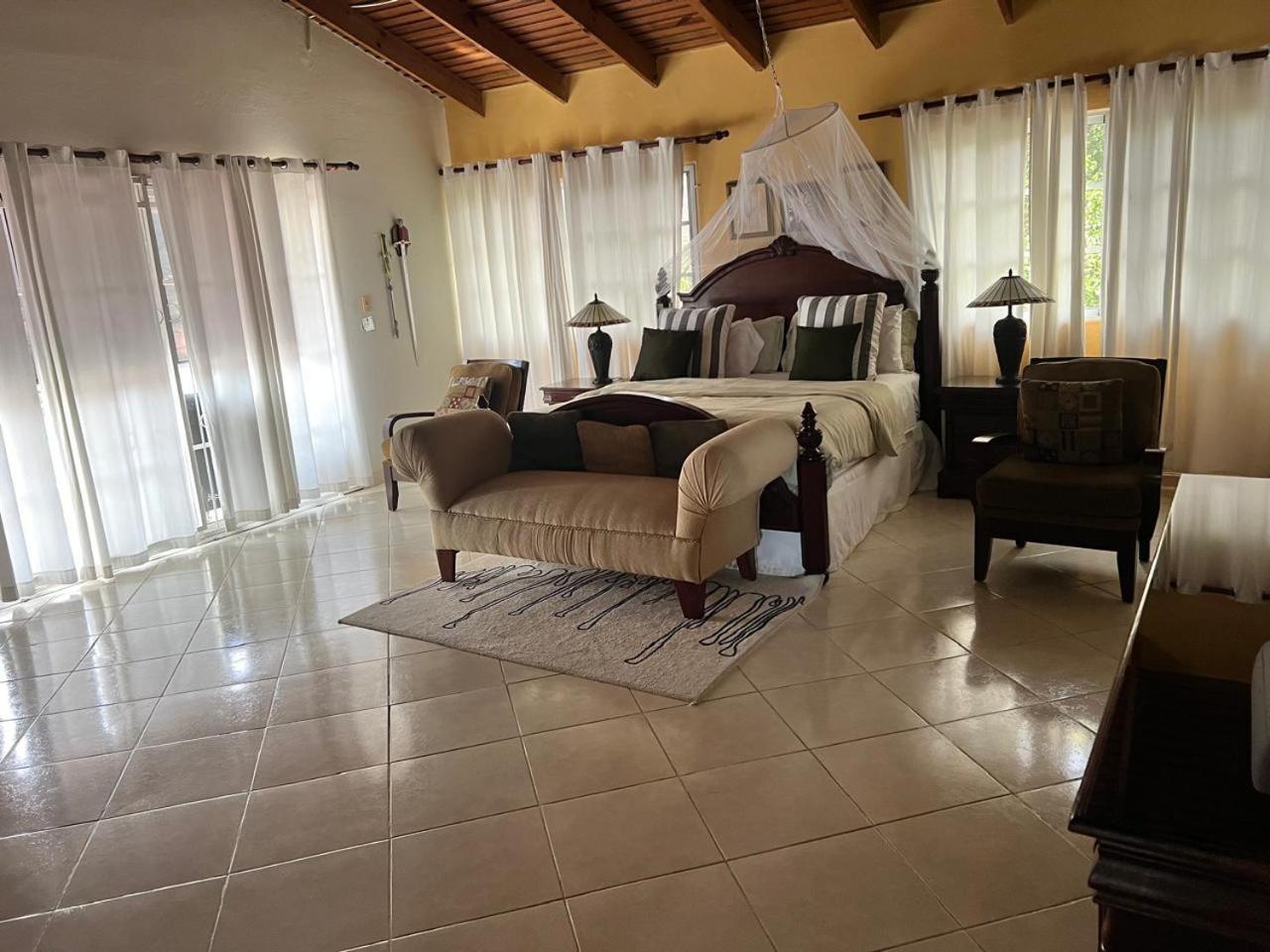 Cerro Villa Canela