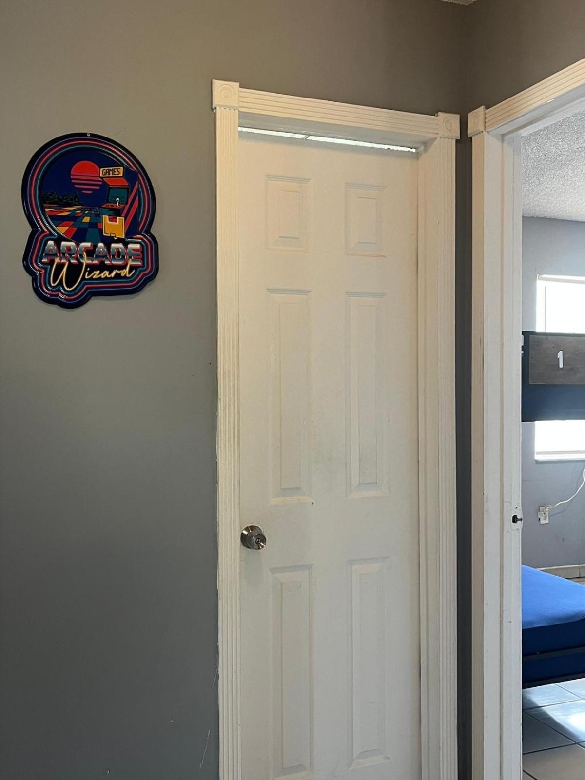 Beds & Sheets little Havana