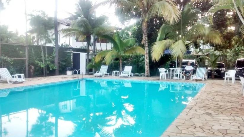 Casa em condomínio de frente ao mar