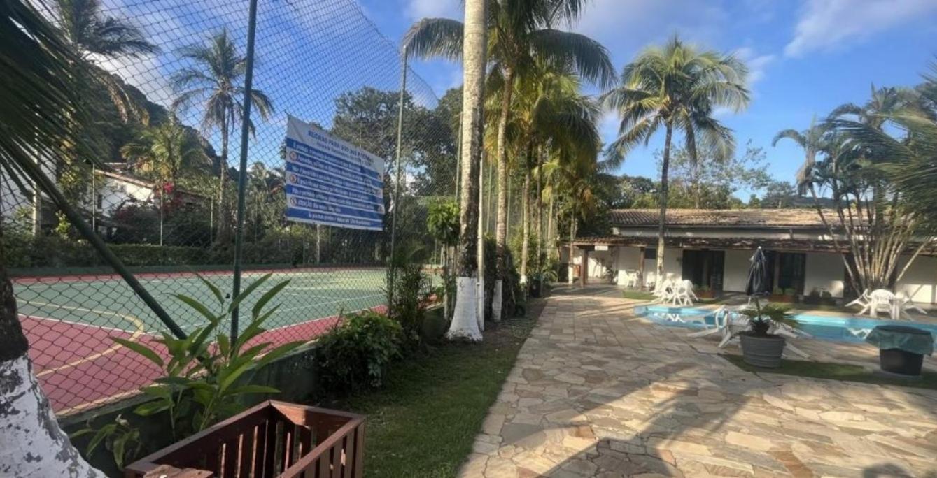 Casa em condomínio de frente ao mar
