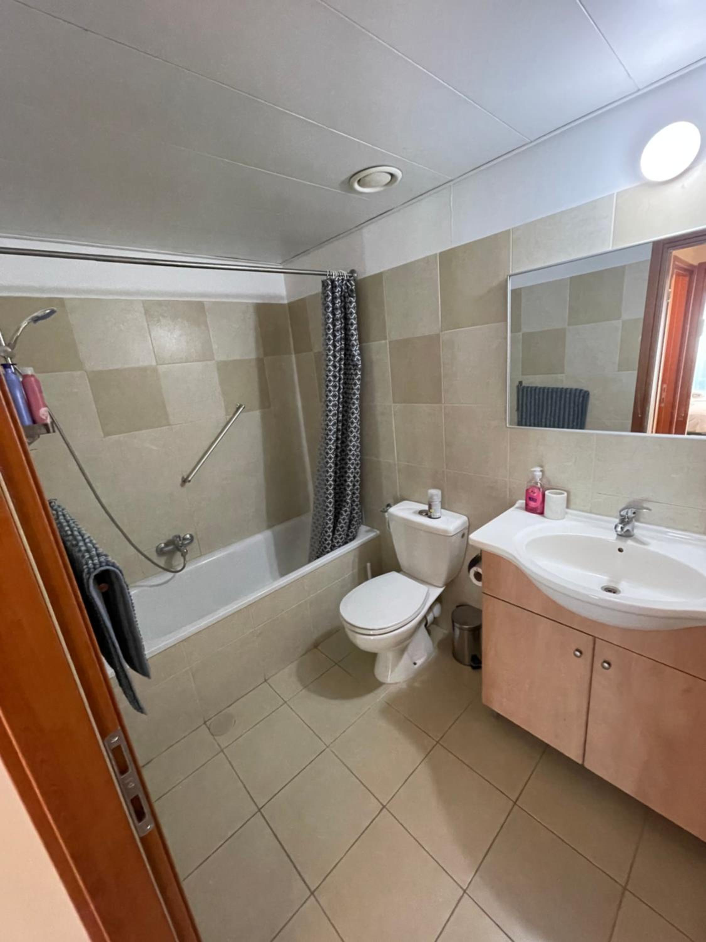 Bright Mahane Yehuda 1 BR with Private Terrace