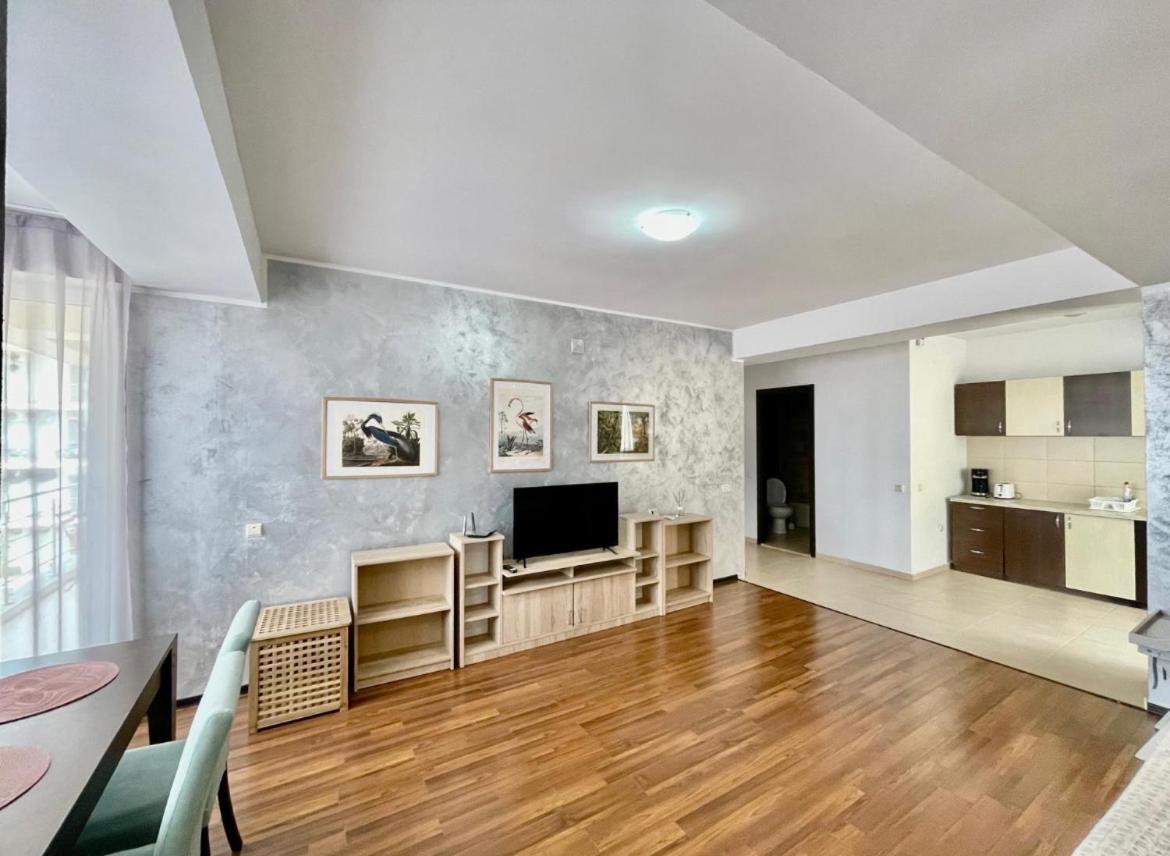 DAVID SUMMERLAND MAMAiA NORD view 5