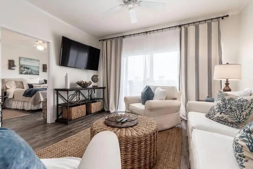 Miramar Beach - steps from private beach access!