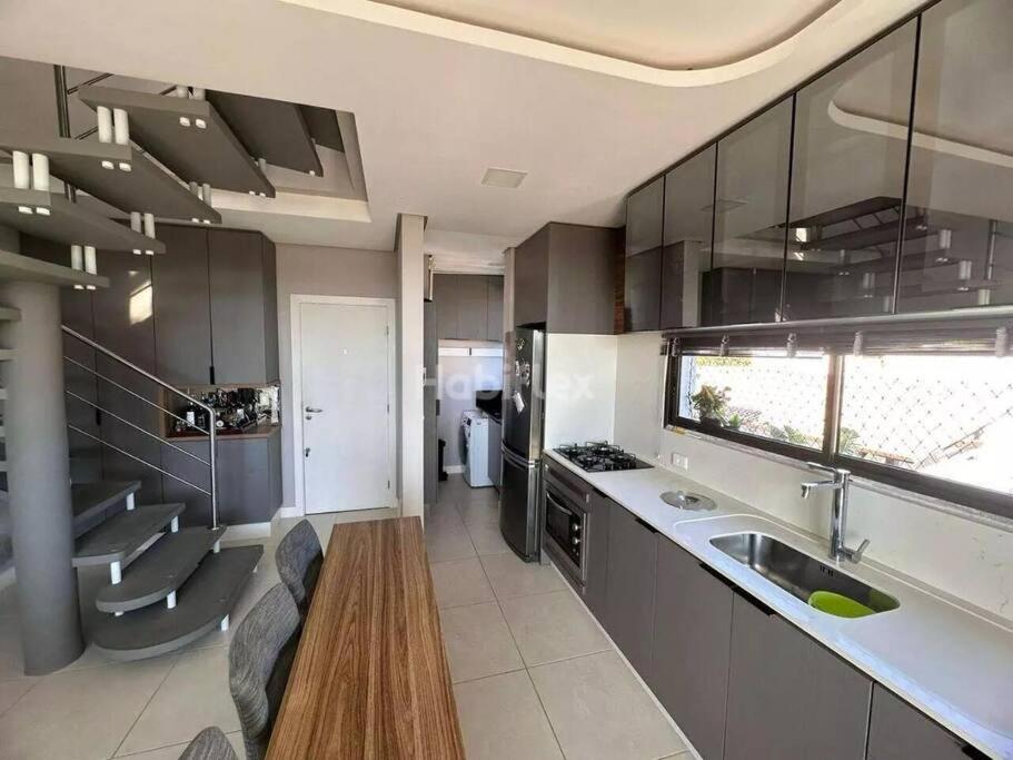 Apartamento Duplex Morro das pedras - Vista Mar