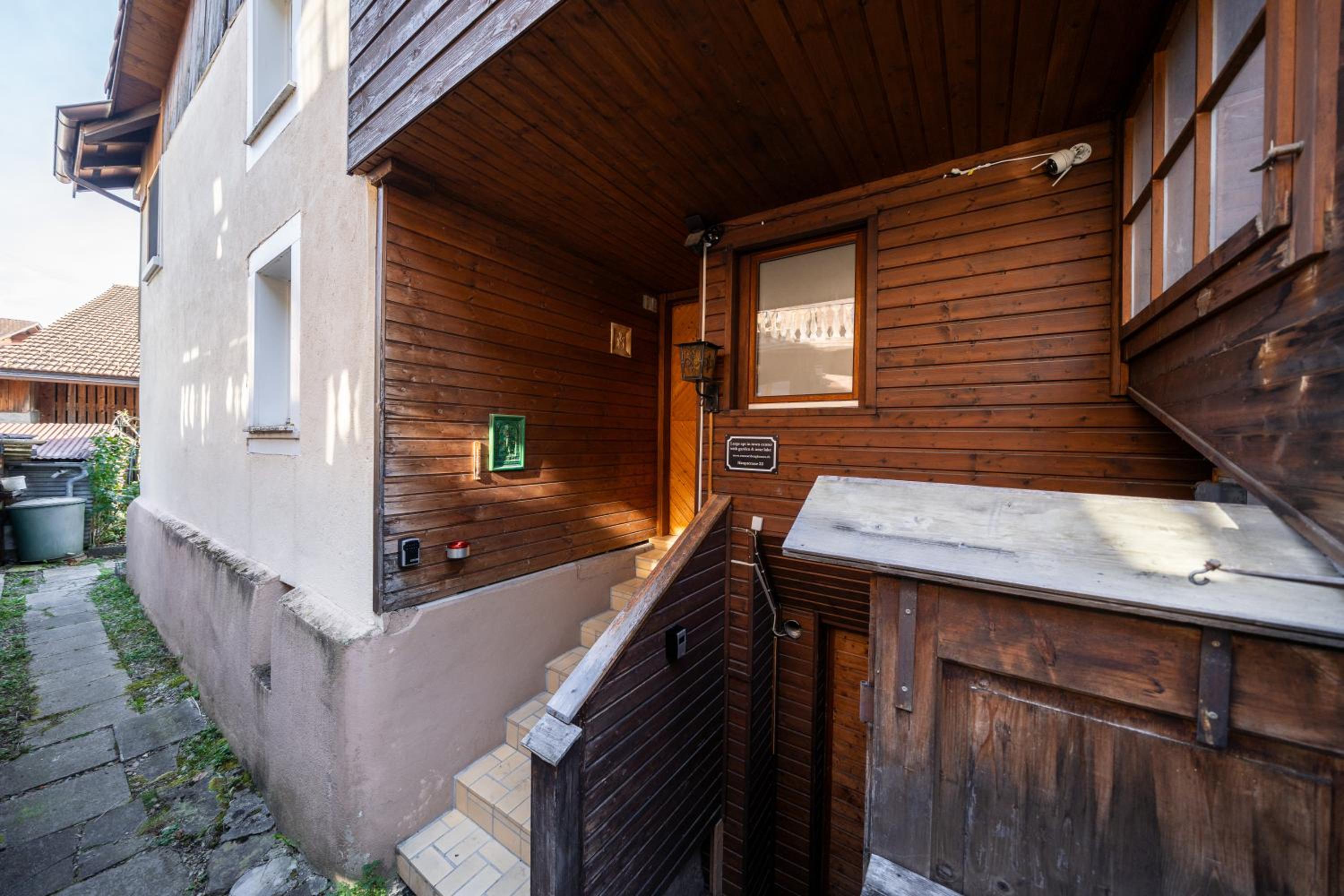 Large apt in town center next to Brunngasse & near lake
