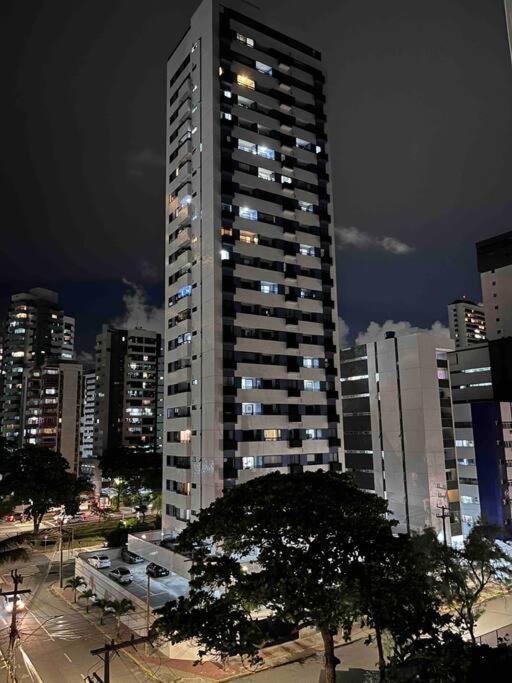 Excelente Apartamento em Boa Viagem - 50m do mar