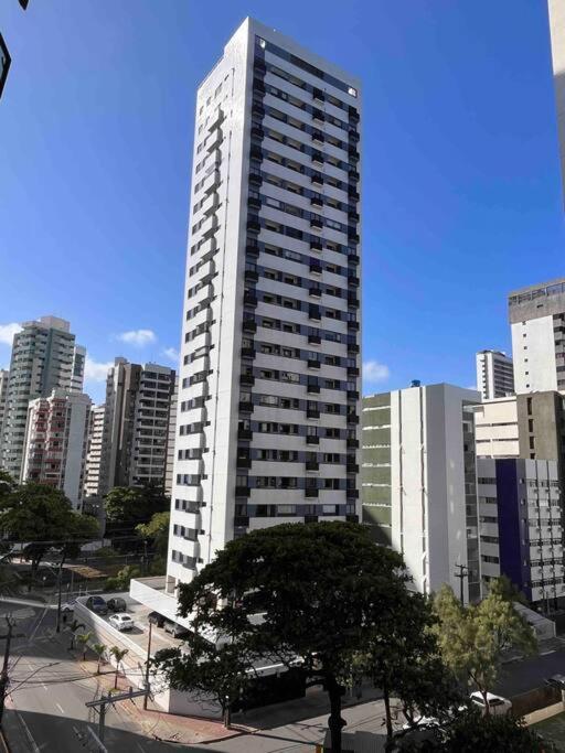 Excelente Apartamento em Boa Viagem - 50m do mar