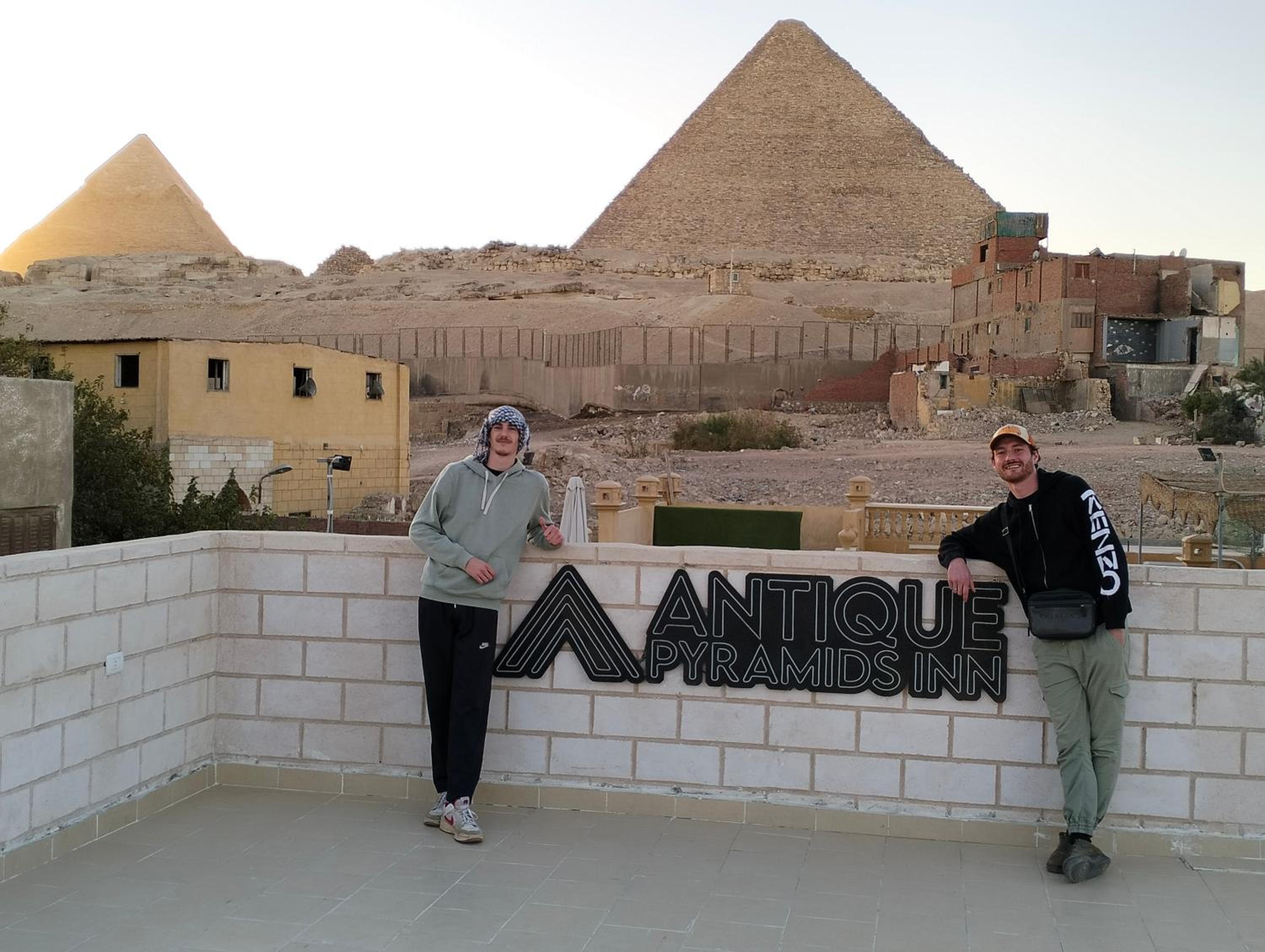 Antique Pyramids Inn