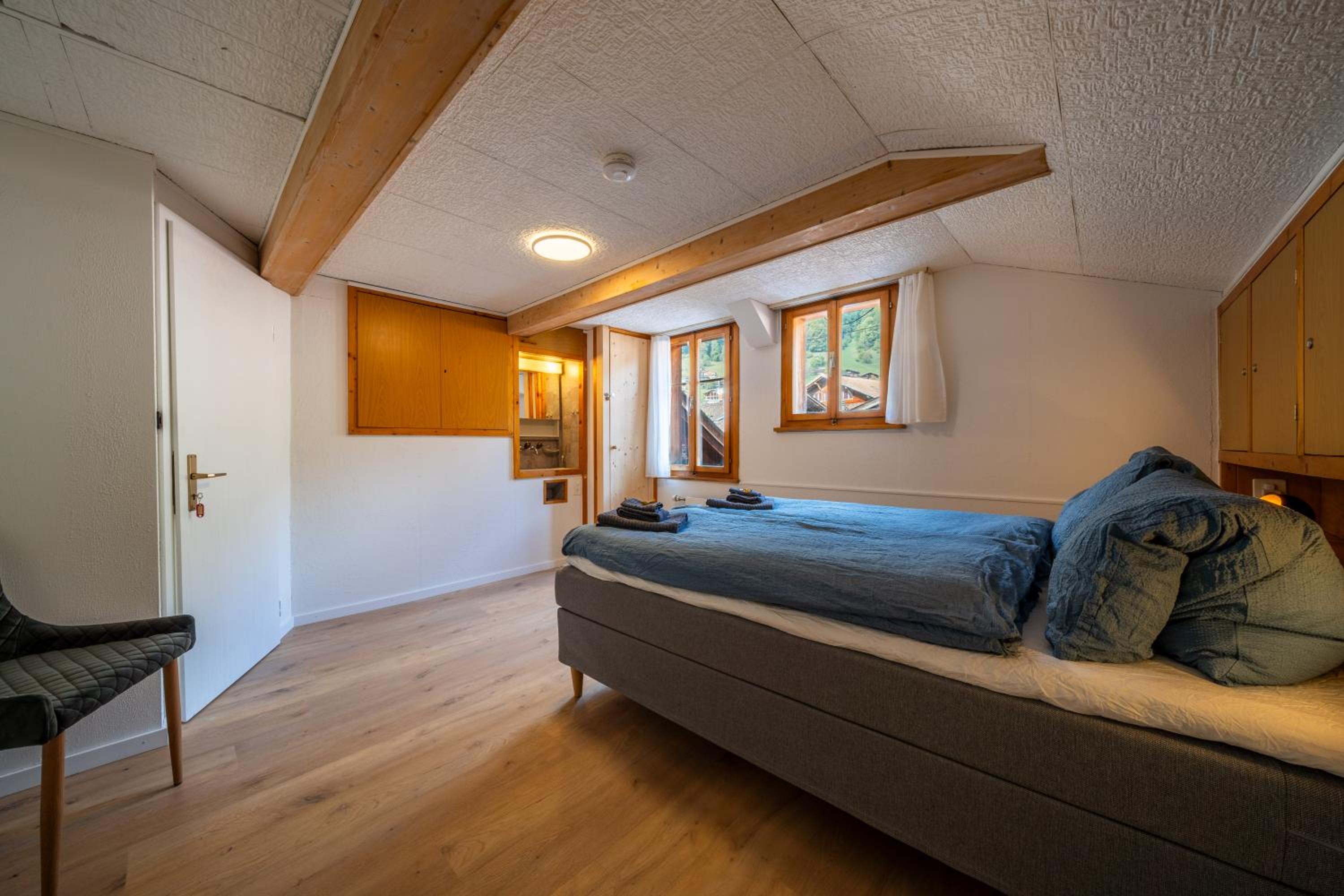 Large apt in town center next to Brunngasse & near lake