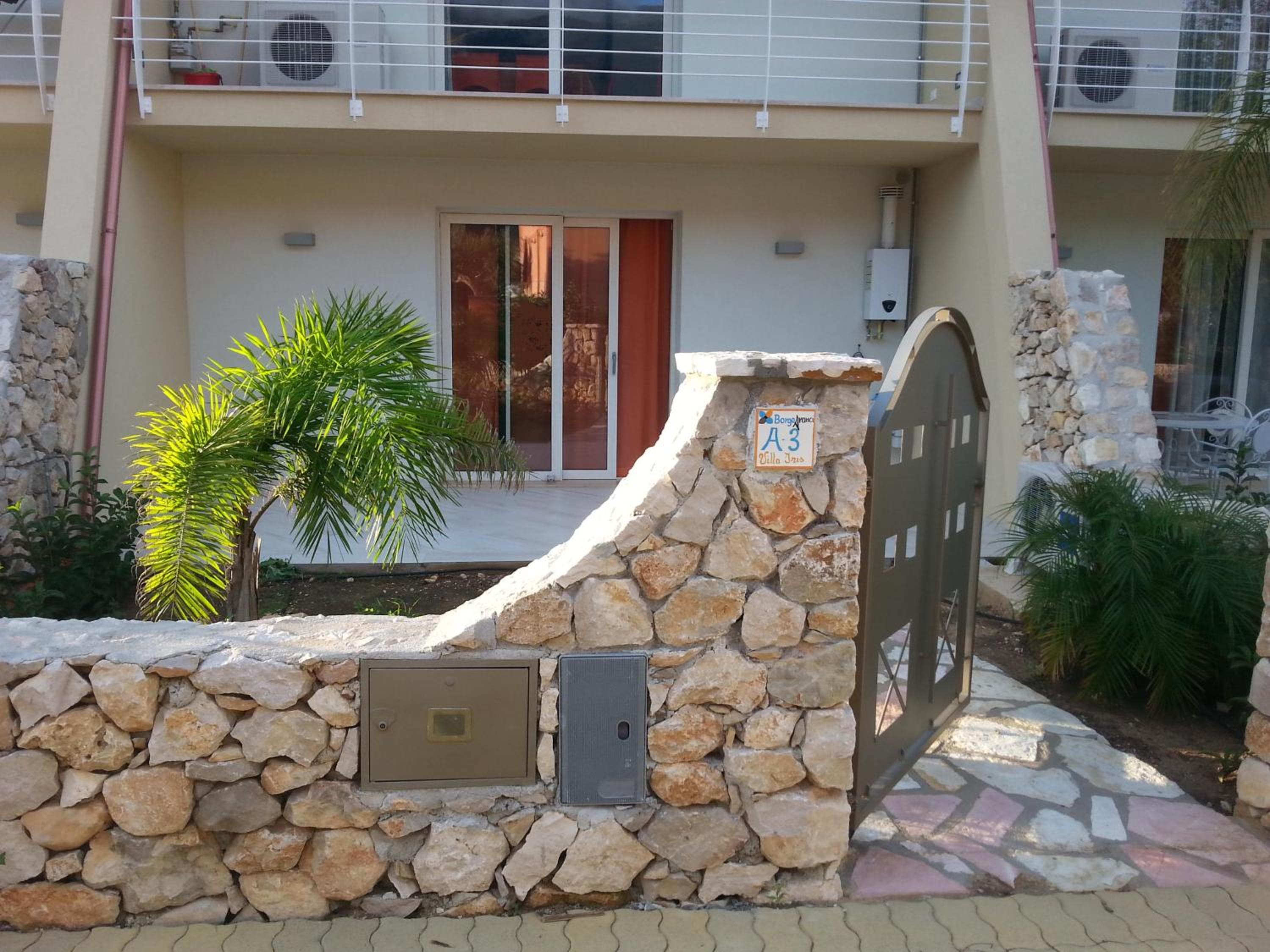 Villa Iris view 4