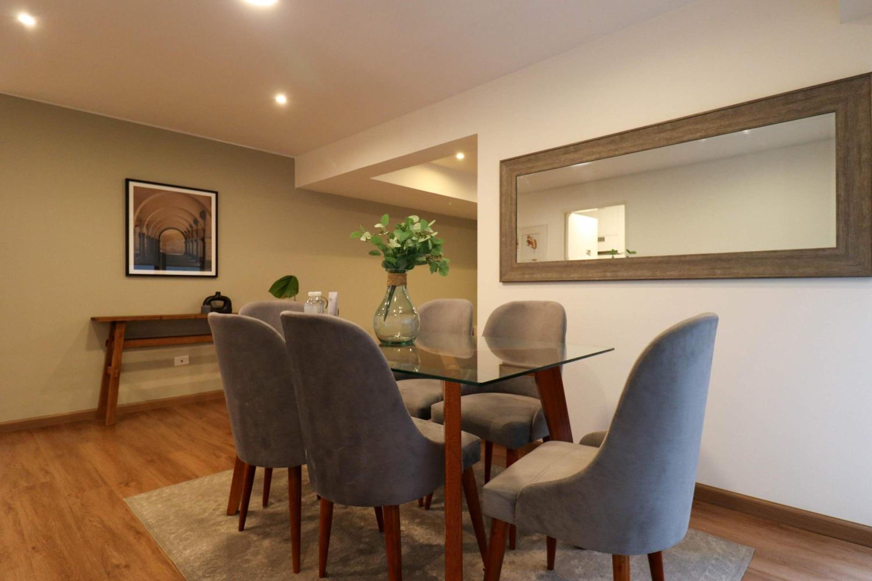 Spacious & Elegant 2BR w Terrace in Miraflores view 4