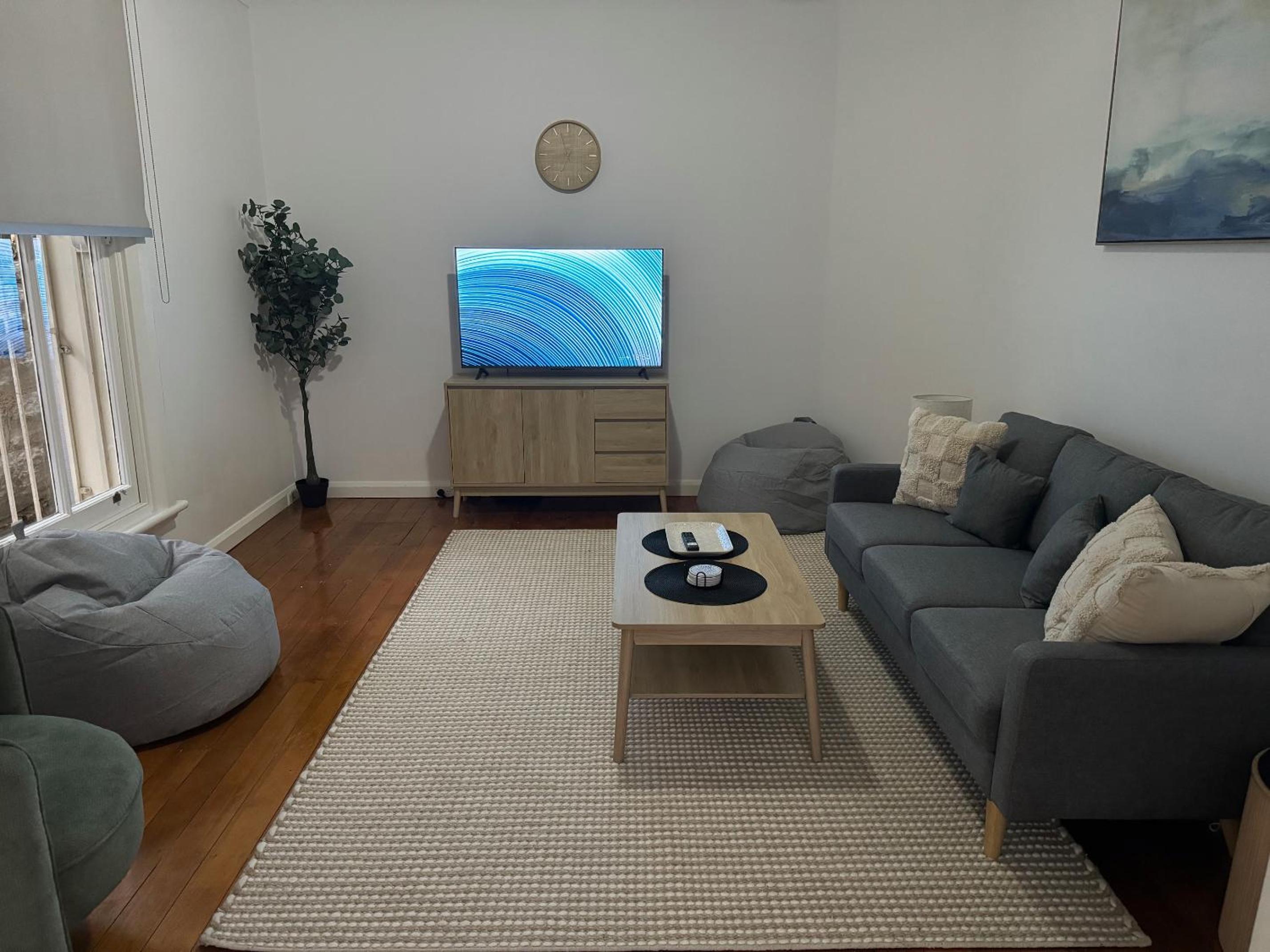 One Bed Apartment - Coogee Beach