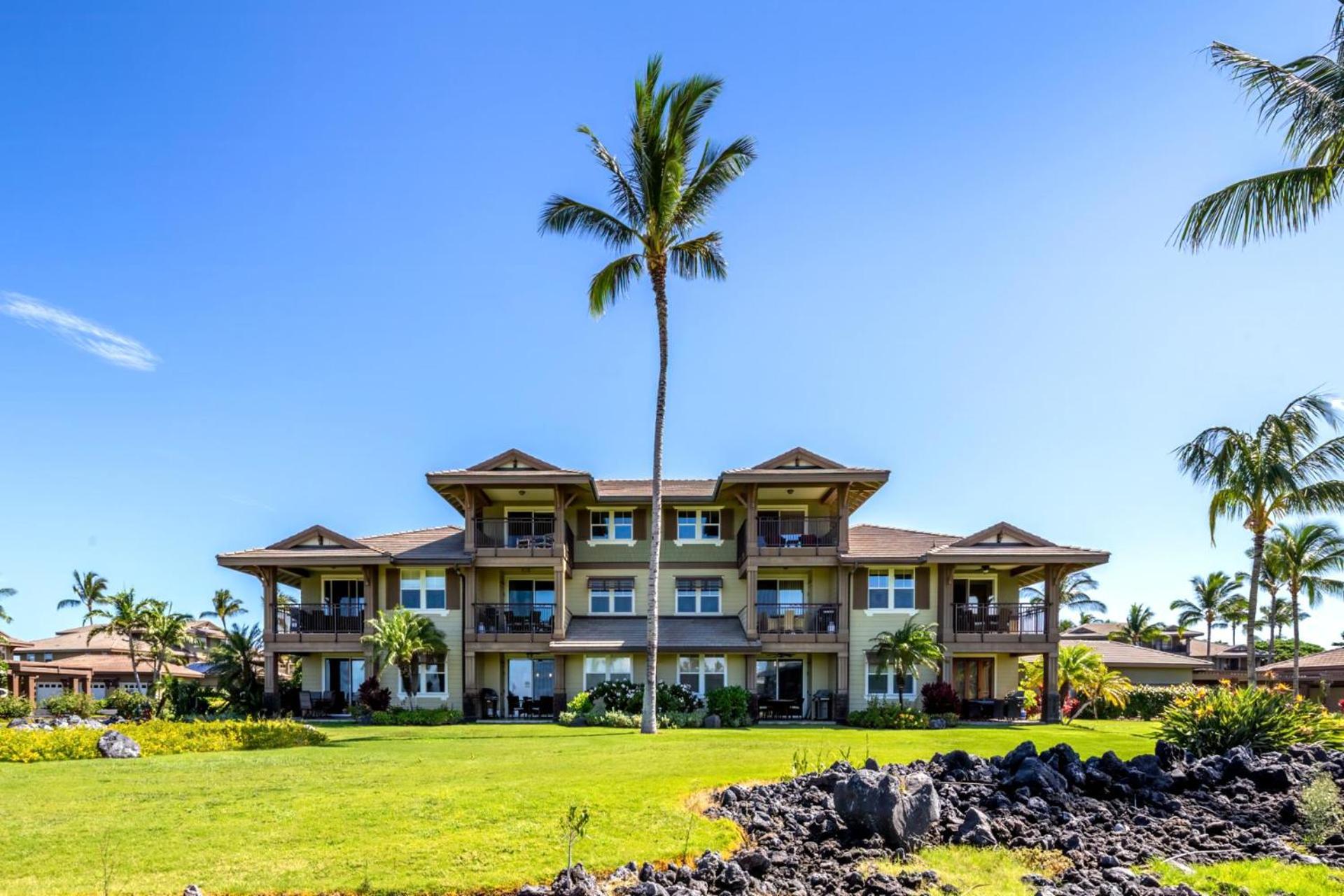 KBM Resorts FREE CAR Halii Kai Ocean view 2-Bedroom Luxury Condo HLI-12A view 2