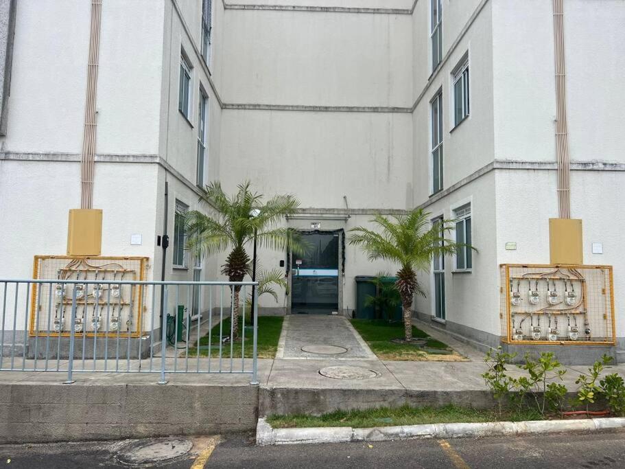 Apto mobiliado e aconchegante