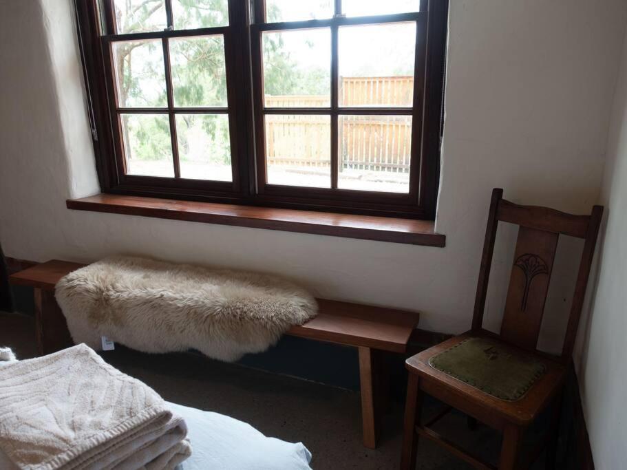 Cob Cabin - Sacred Earth Farm