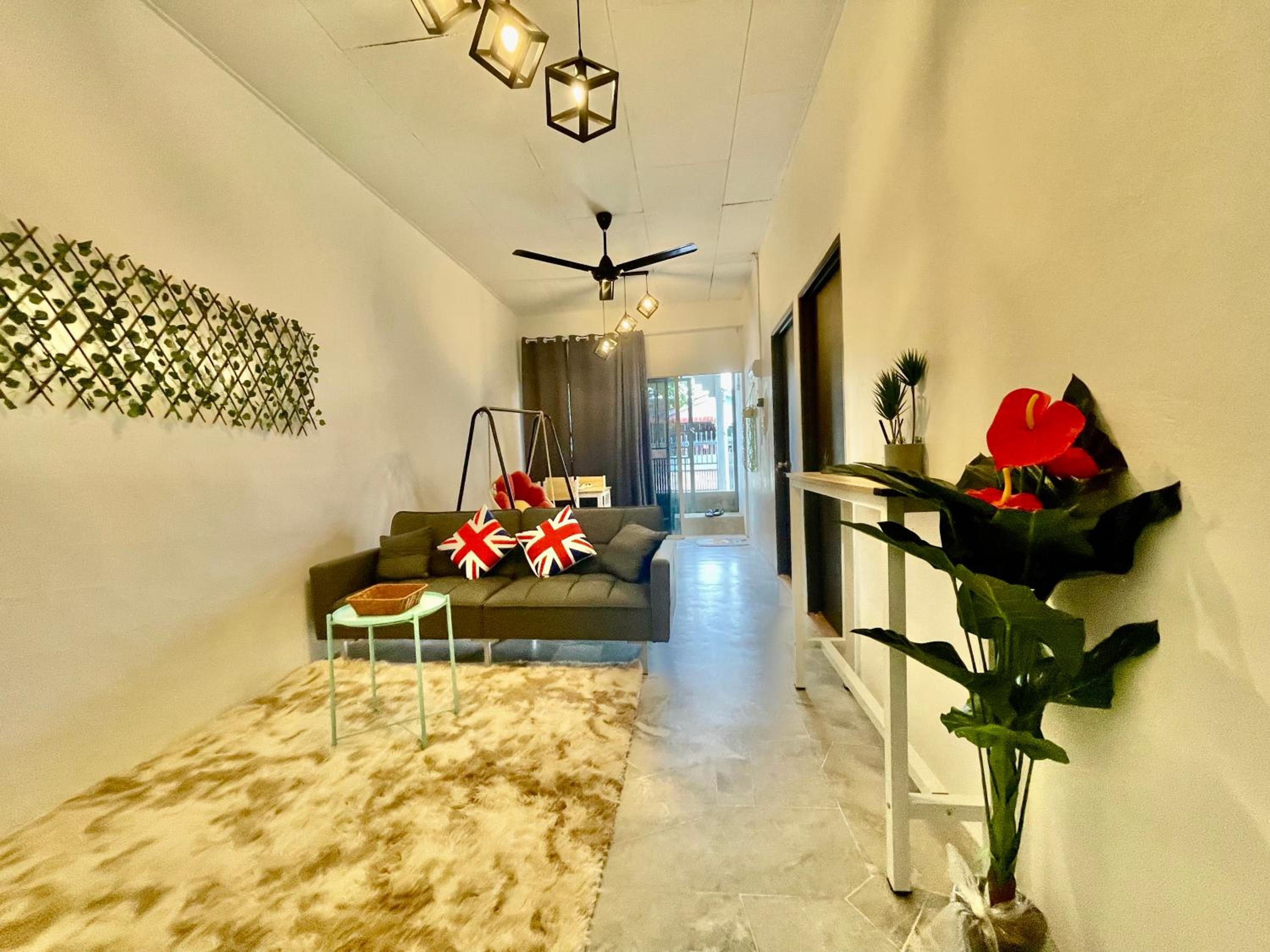 Home41#6pax#netflix#NearIconCity&AeonAlma photo 6