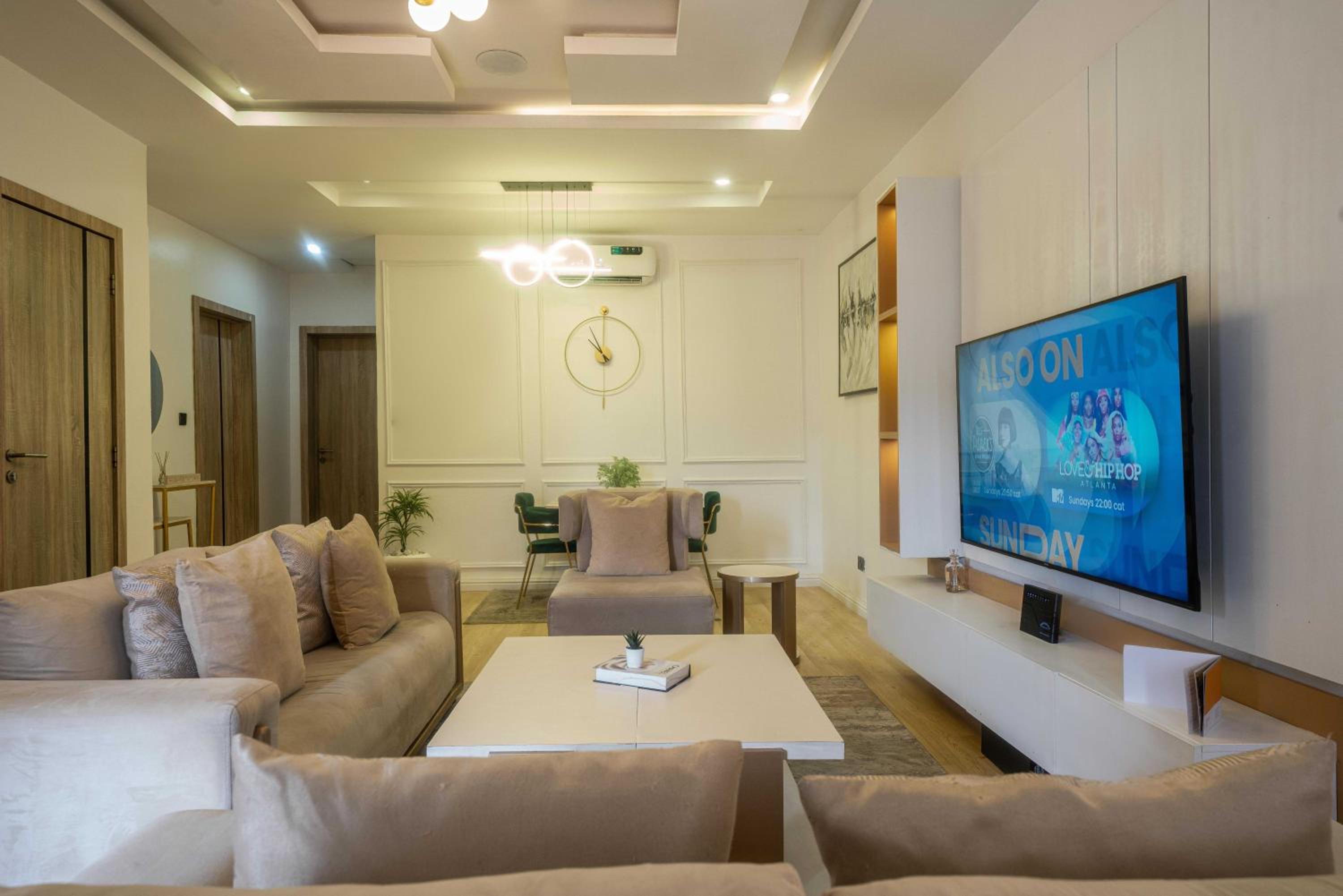 George Residence Nike Art Gallery Road, Lekki