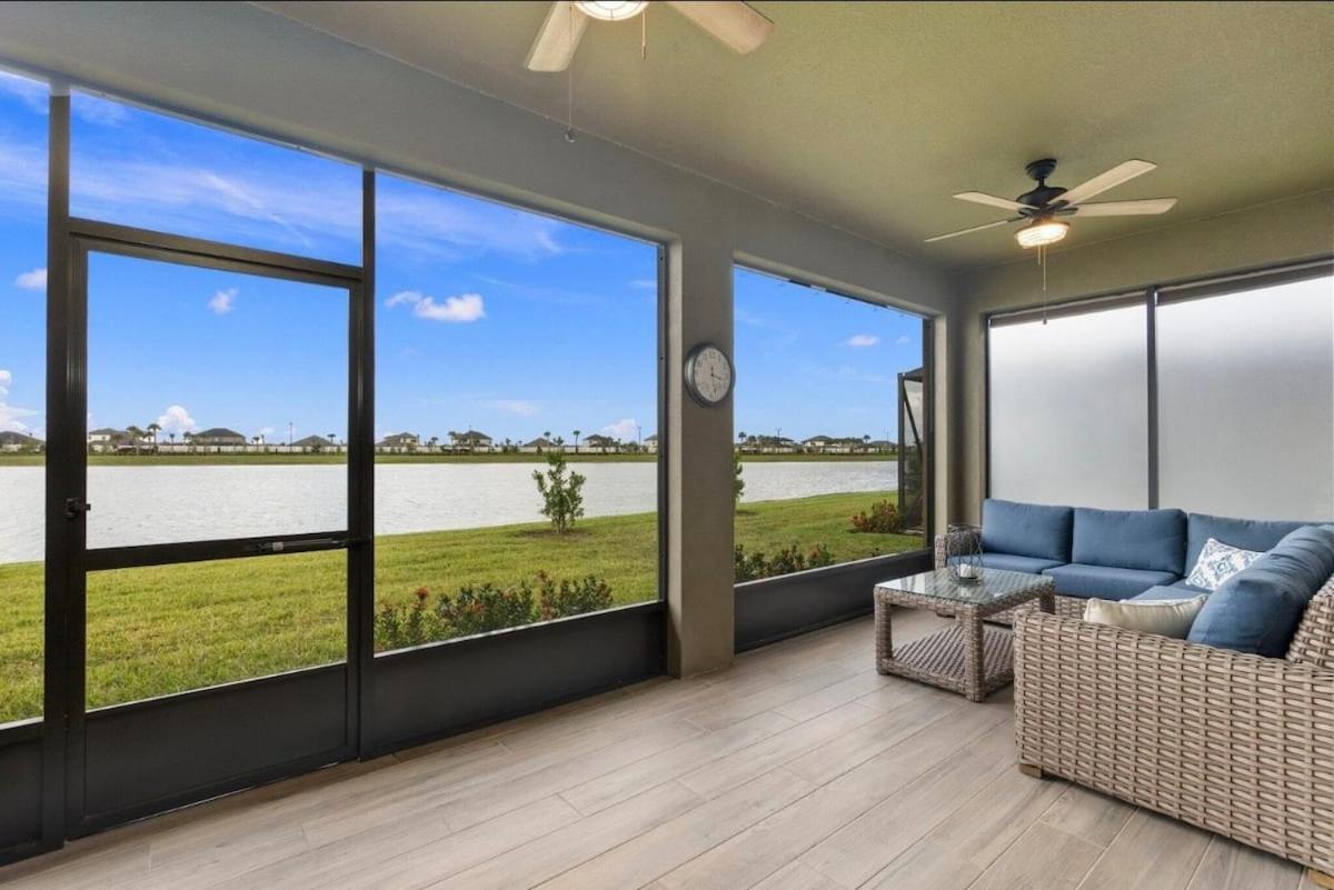 Cozy Waterfront Paradise, Private Room view 2