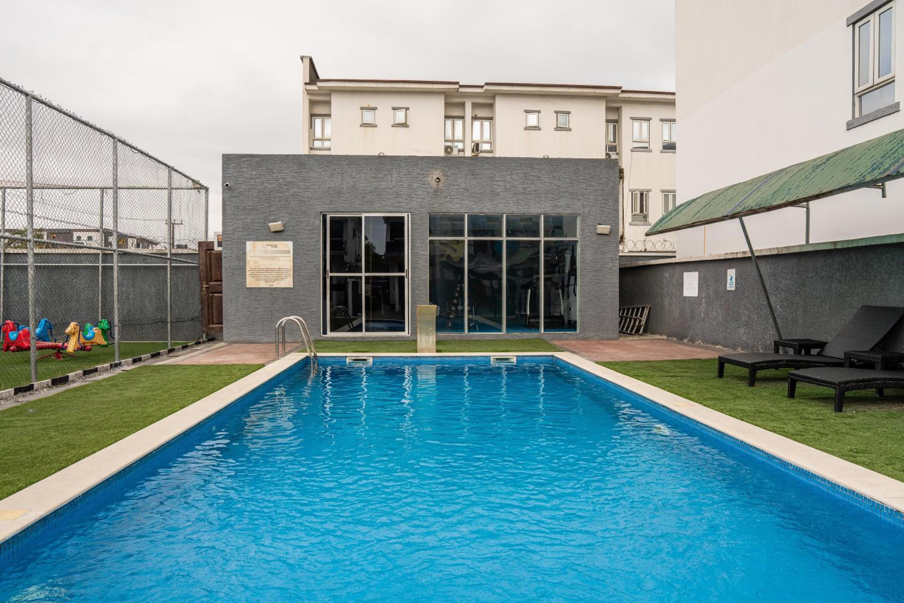 George Residence Nike Art Gallery Road, Lekki