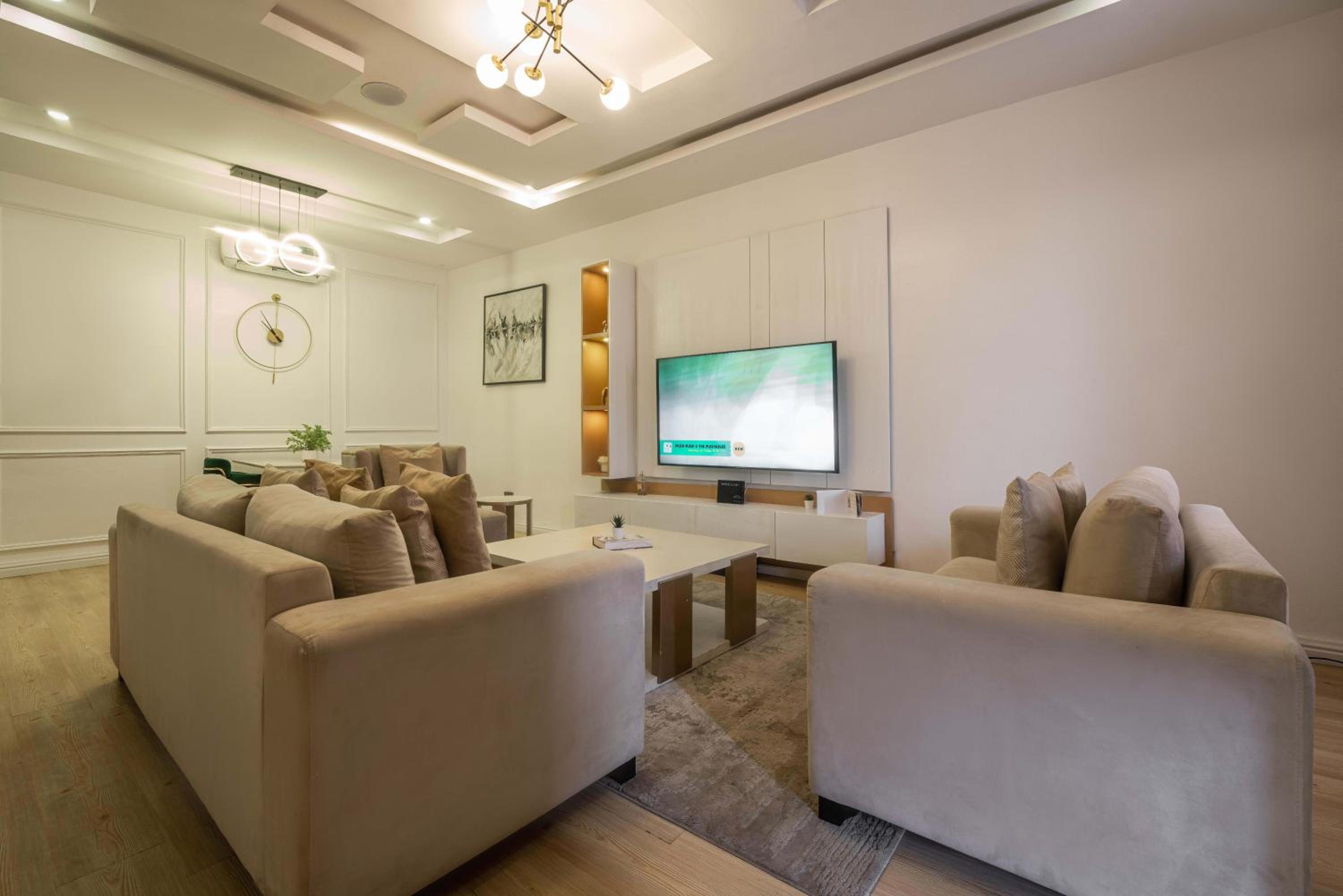 George Residence Nike Art Gallery Road, Lekki